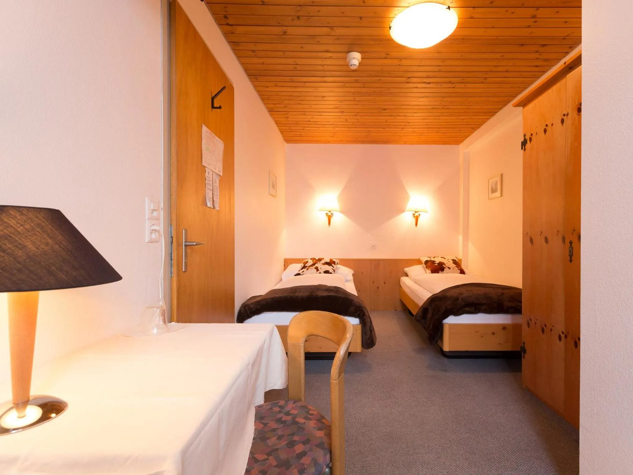 Bed in Hotel Oberland