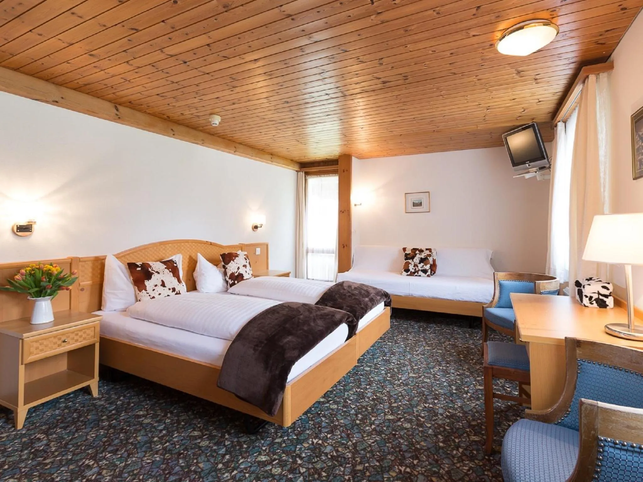 Bed in Hotel Oberland