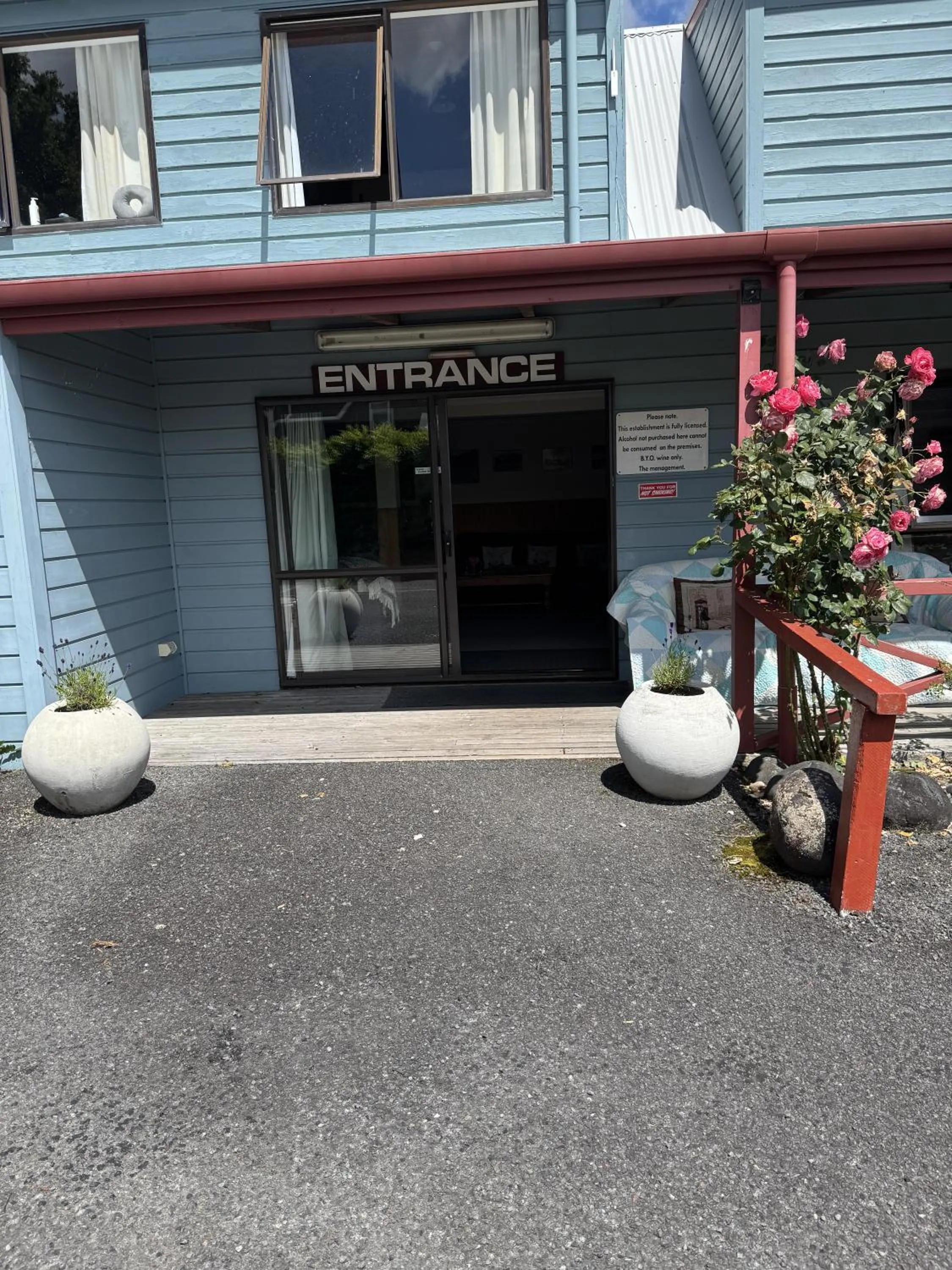 Property building in Adventure Lodge and Motels and Tongariro Crossing Track Transport