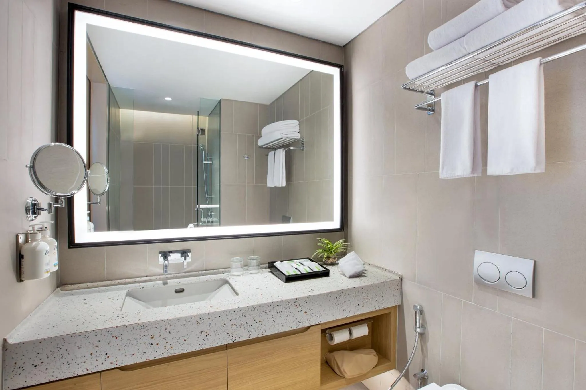 Bathroom in Holiday Inn Lampung Bukit Randu by IHG