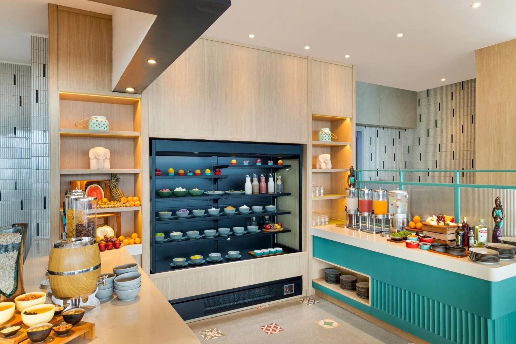 Restaurant/places to eat in Holiday Inn Lampung Bukit Randu by IHG