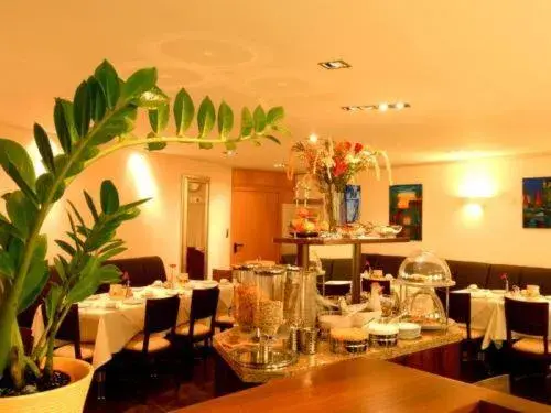 Restaurant/places to eat in Hotel Sterkel Restaurant/places to eat in Hotel Sterkel