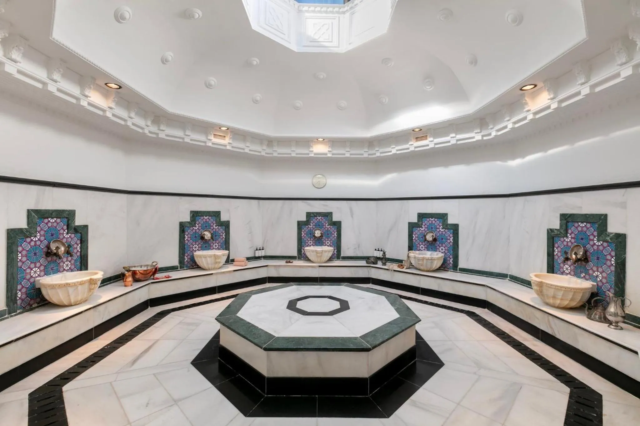 Spa and wellness centre/facilities in InterContinental Istanbul by IHG