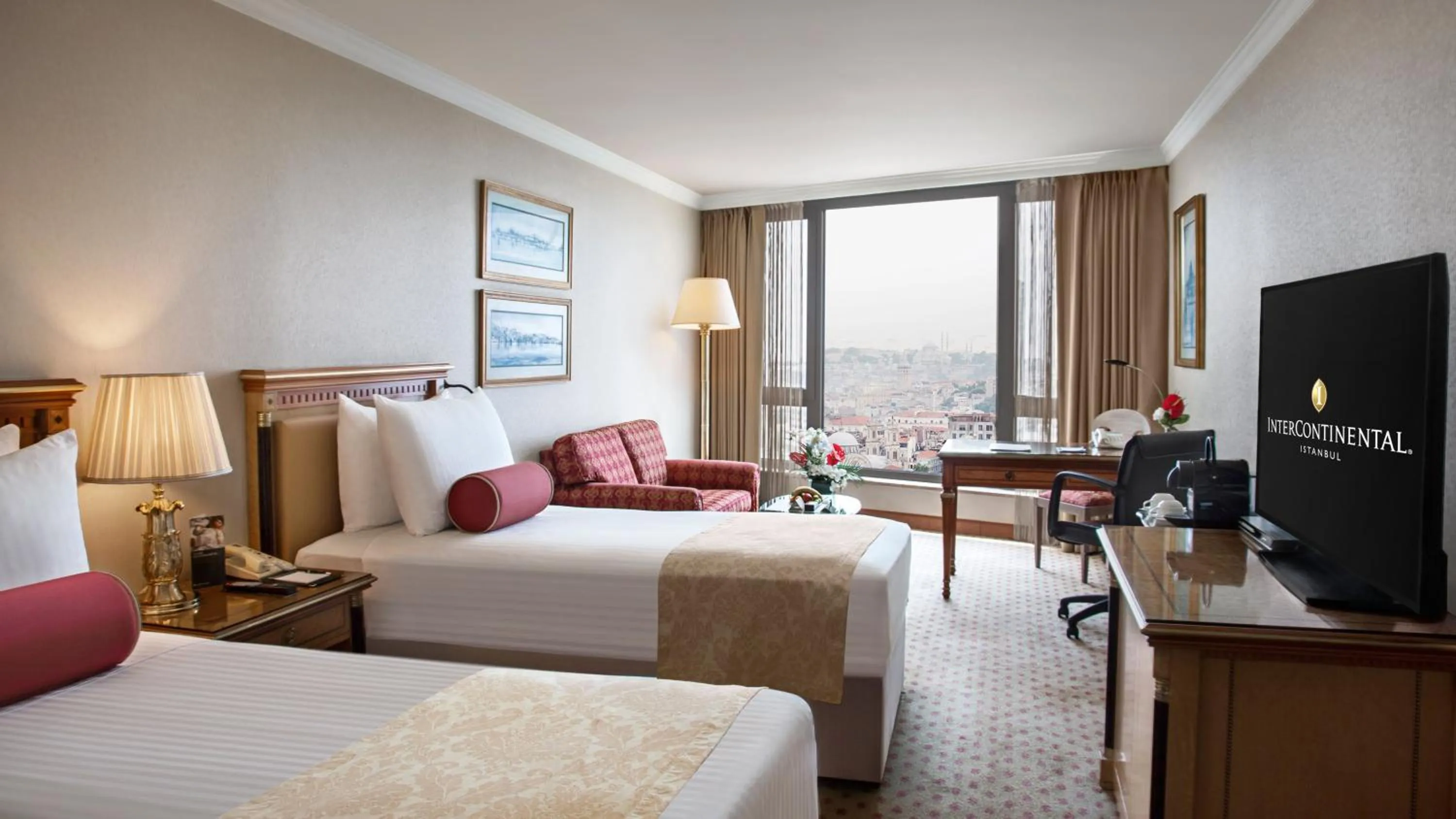 Photo of the whole room, Bed in InterContinental Istanbul by IHG
