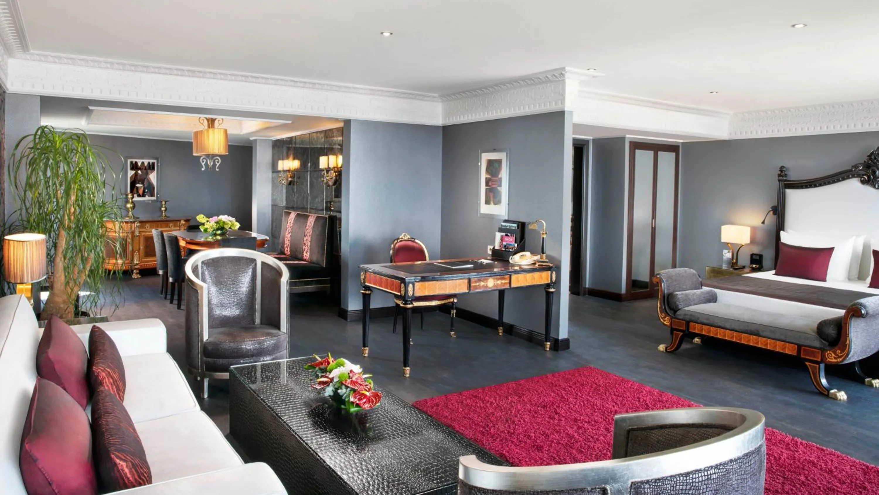 Photo of the whole room, Bed in InterContinental Istanbul by IHG