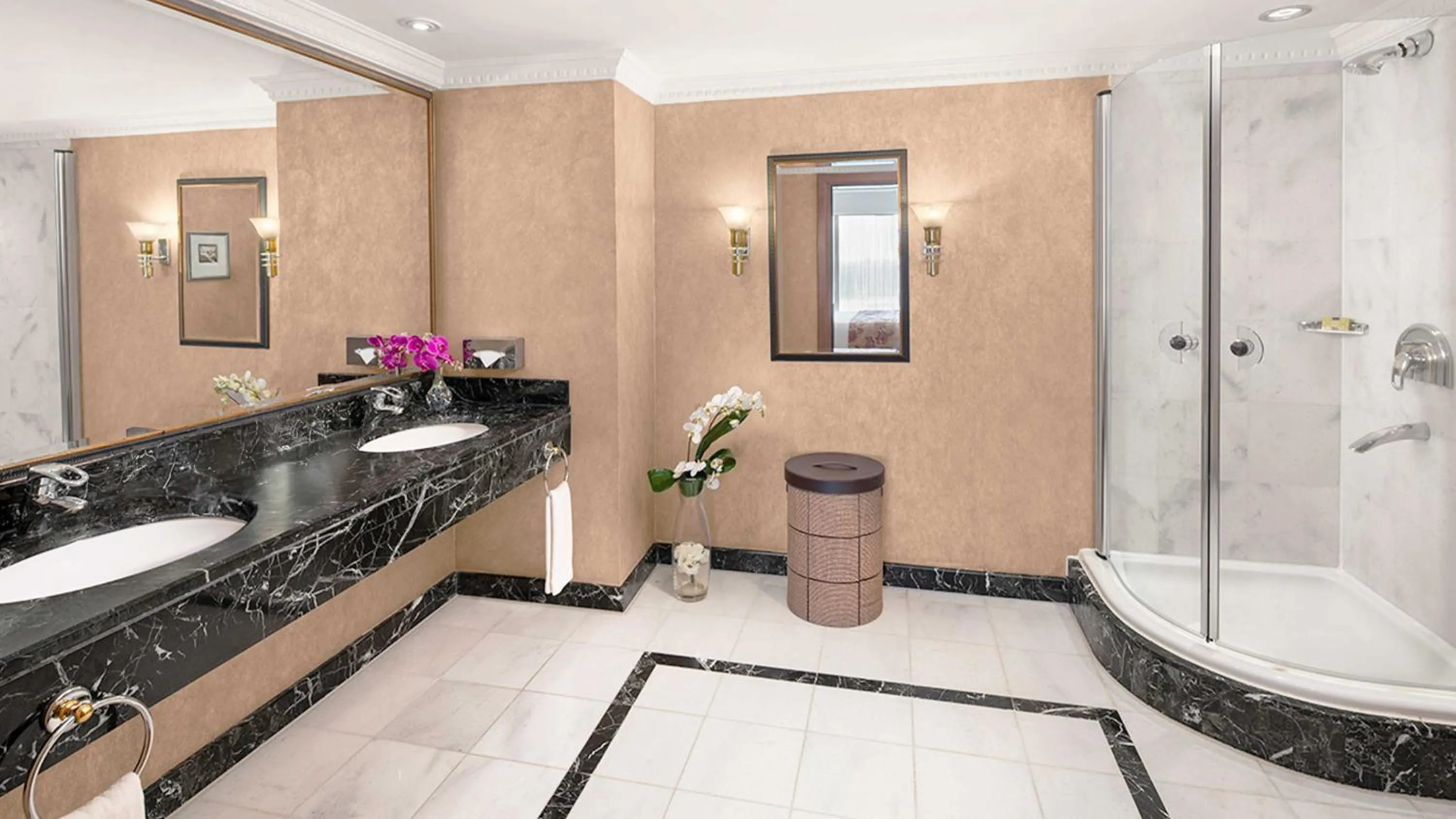 Photo of the whole room in InterContinental Istanbul by IHG