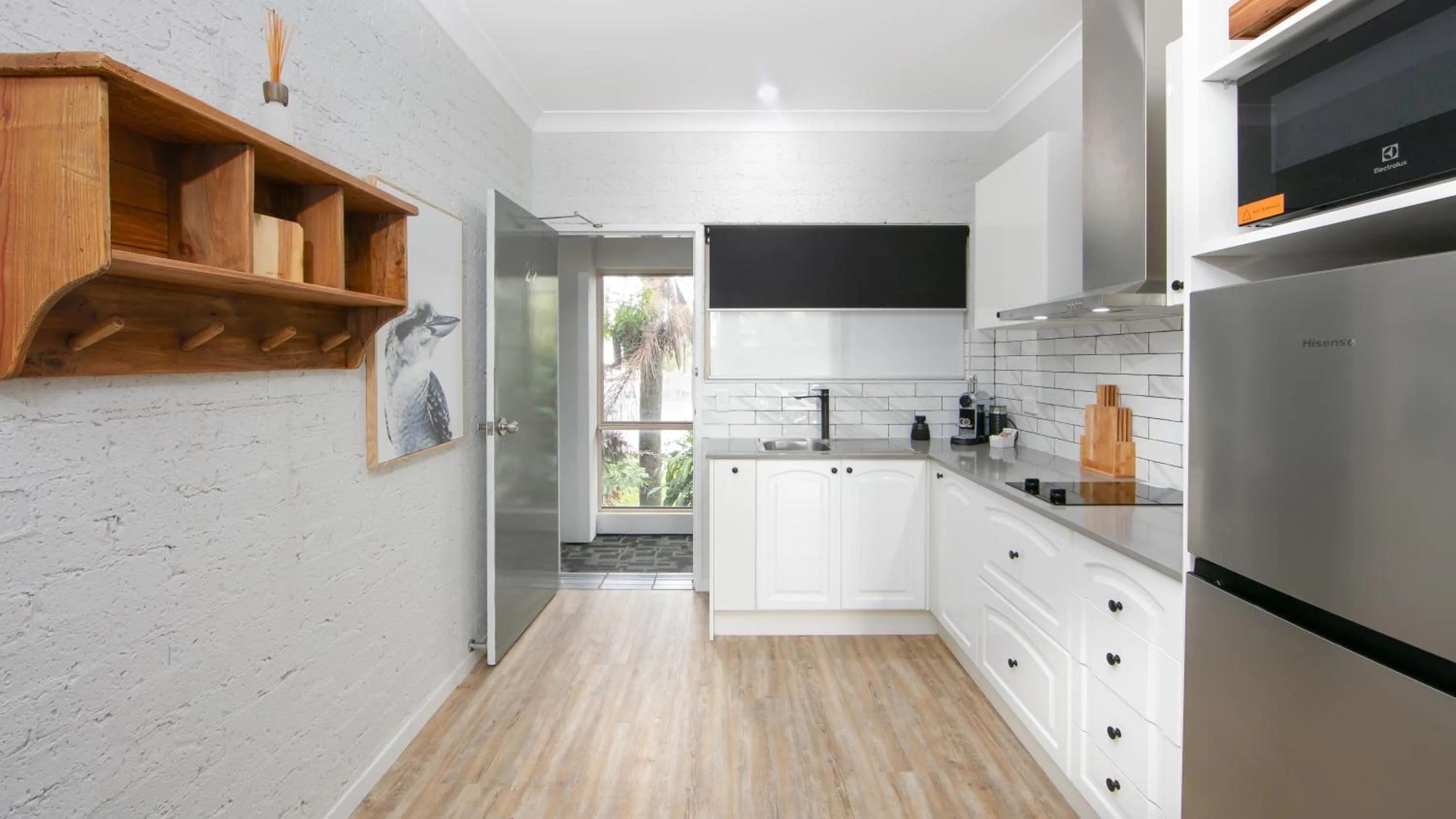 Kitchen or kitchenette in Moby Dick Waterfront Resort Motel