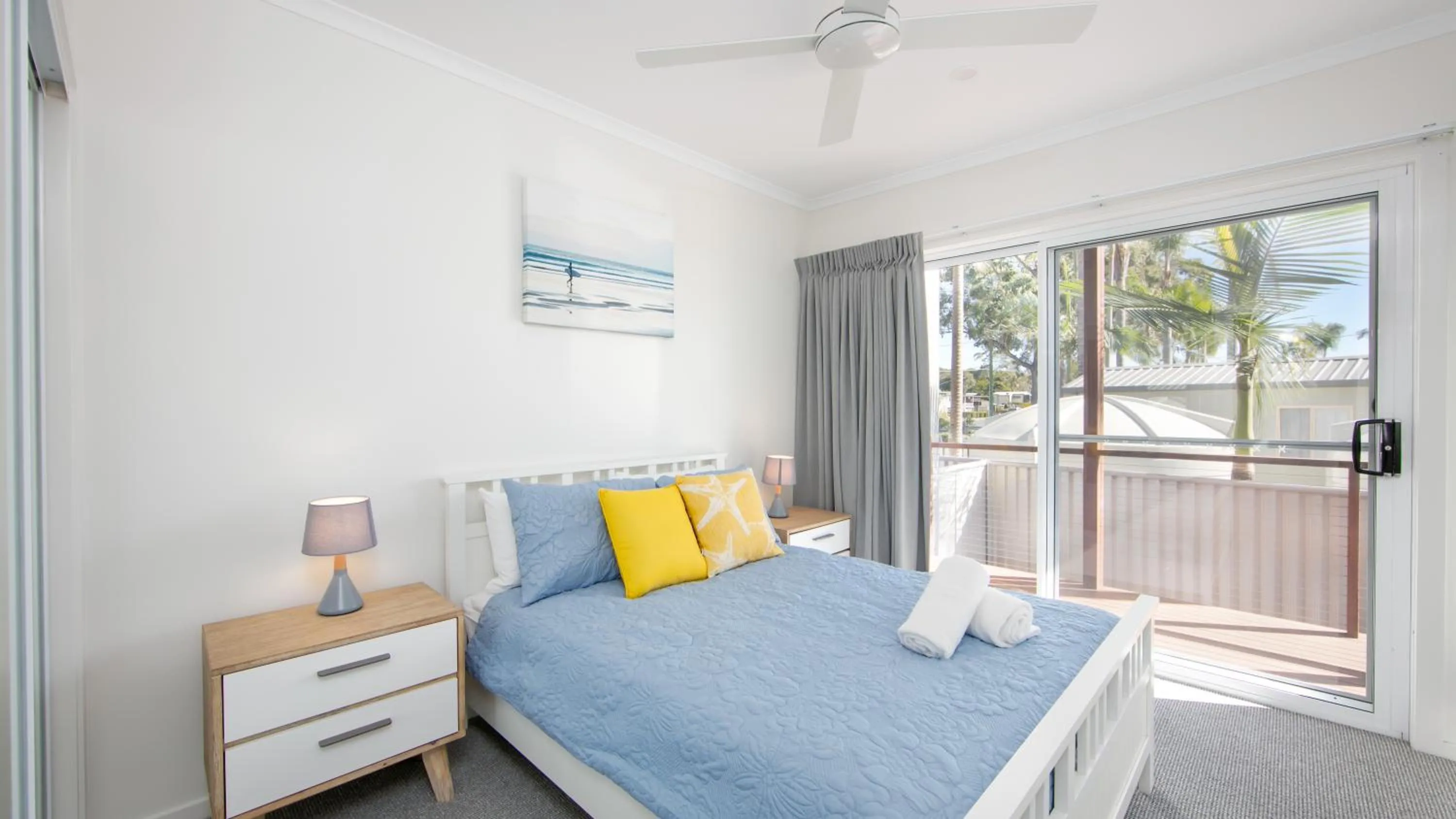 Bedroom, Bed in Moby Dick Waterfront Resort Motel