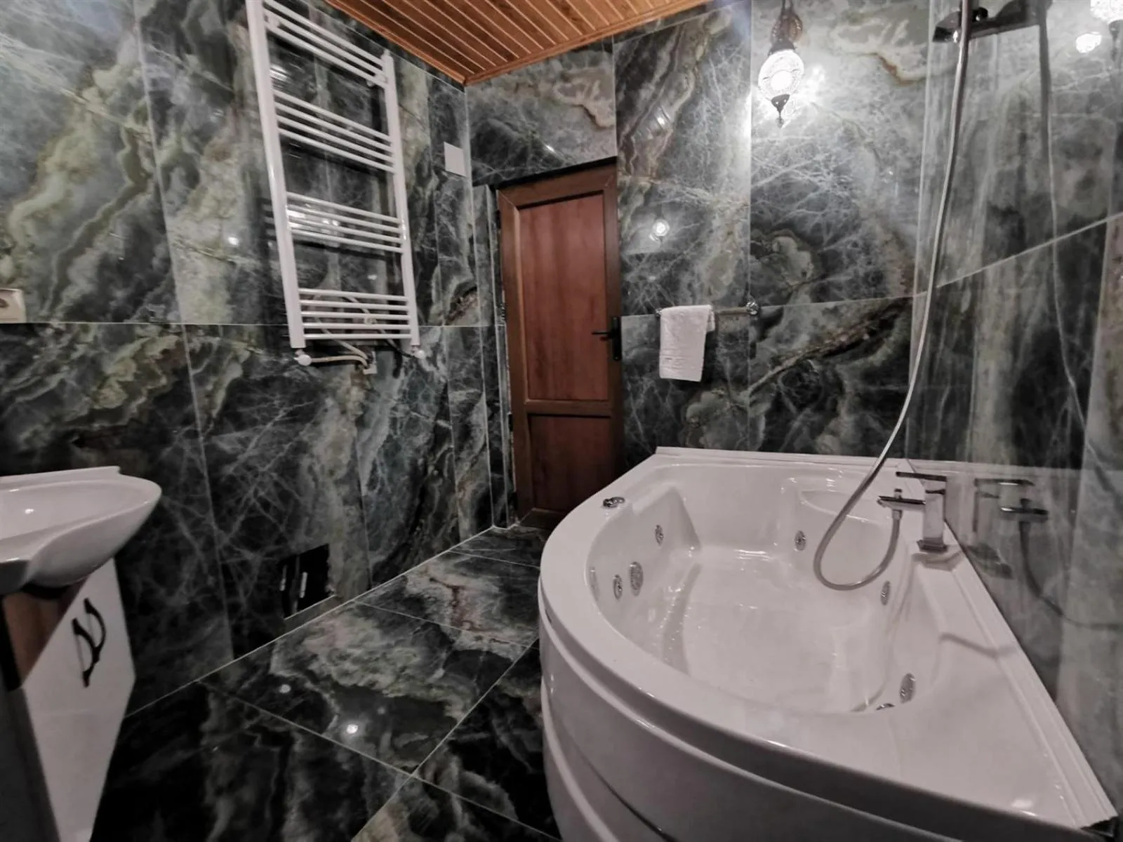 Shower in Falcon Cave Suites