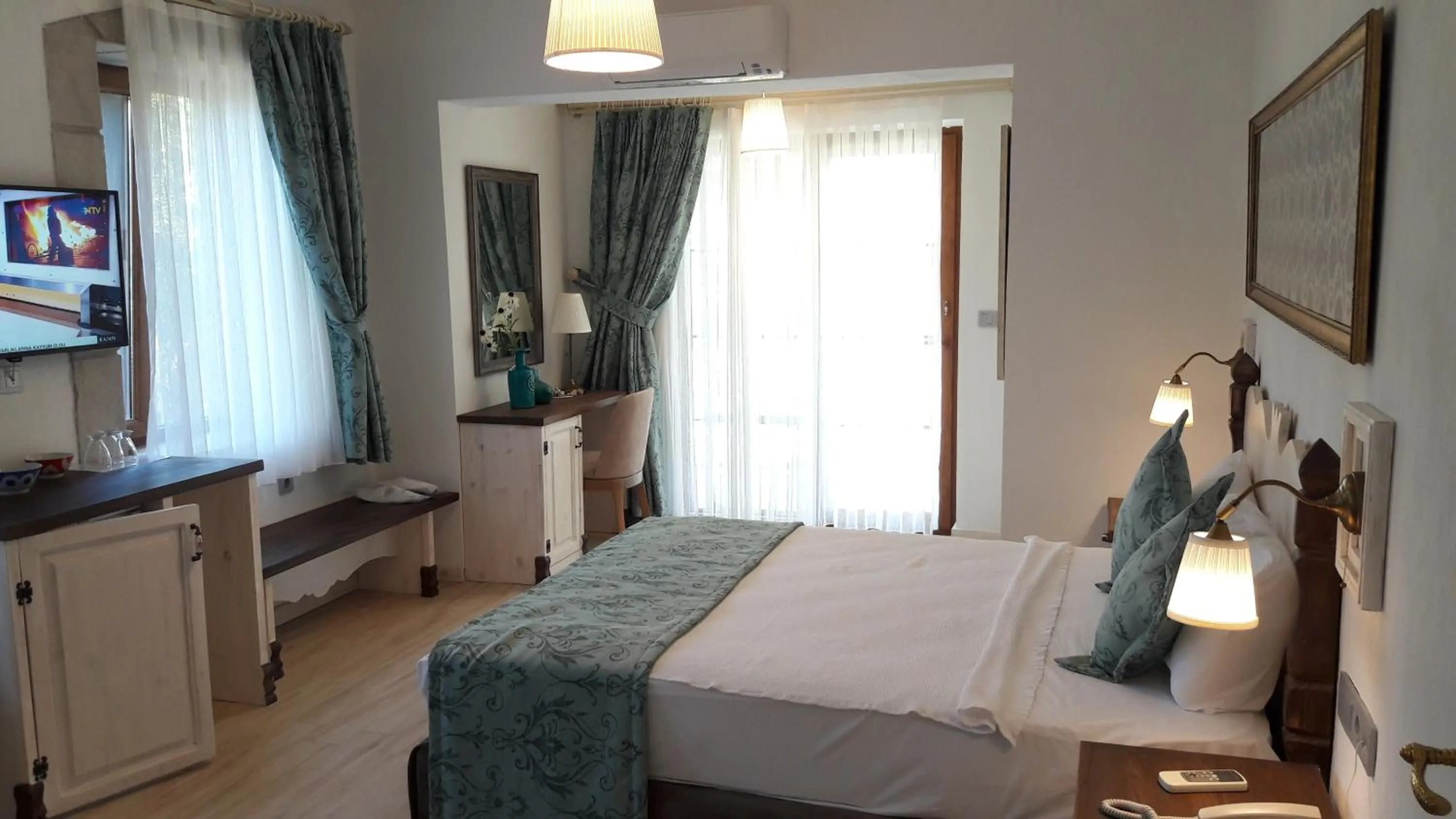 Bed in My Marina Select Hotel