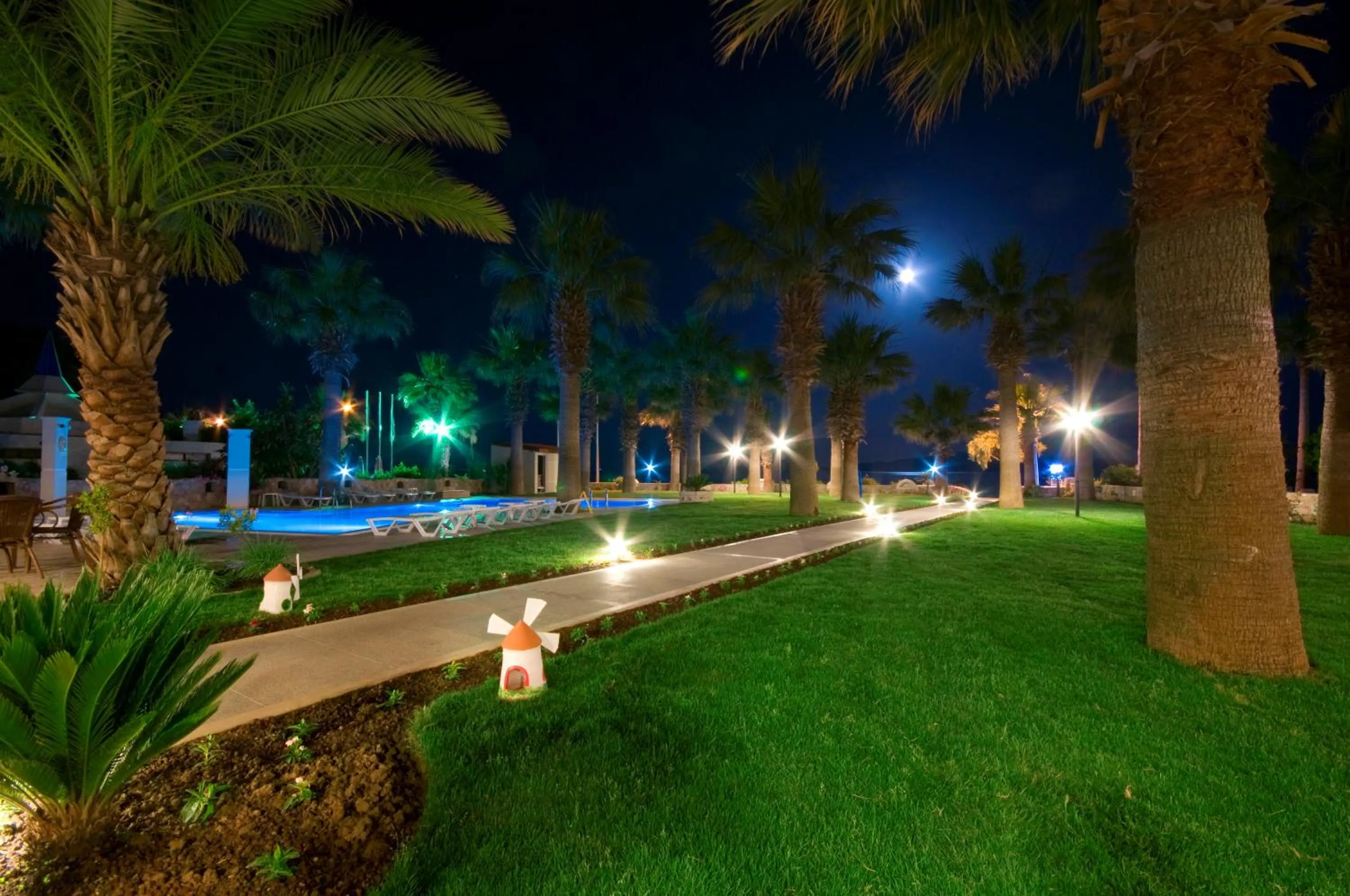 Area and facilities in My Marina Select Hotel