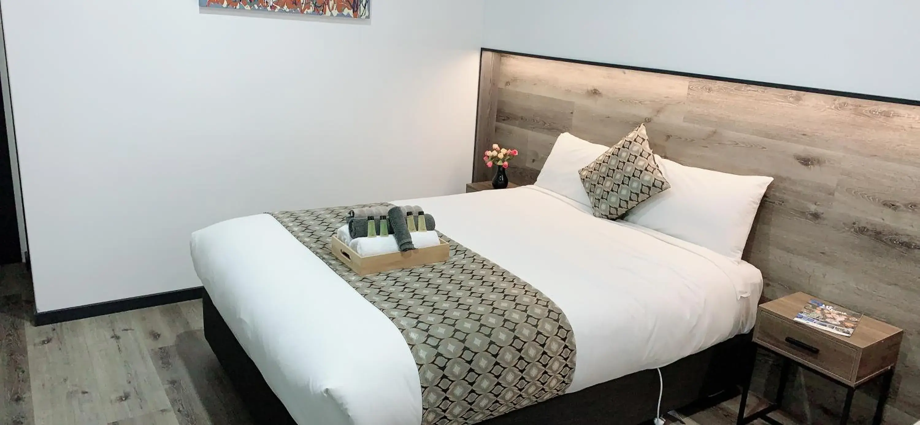 Bed in Elm Motel Bed in Elm Motel