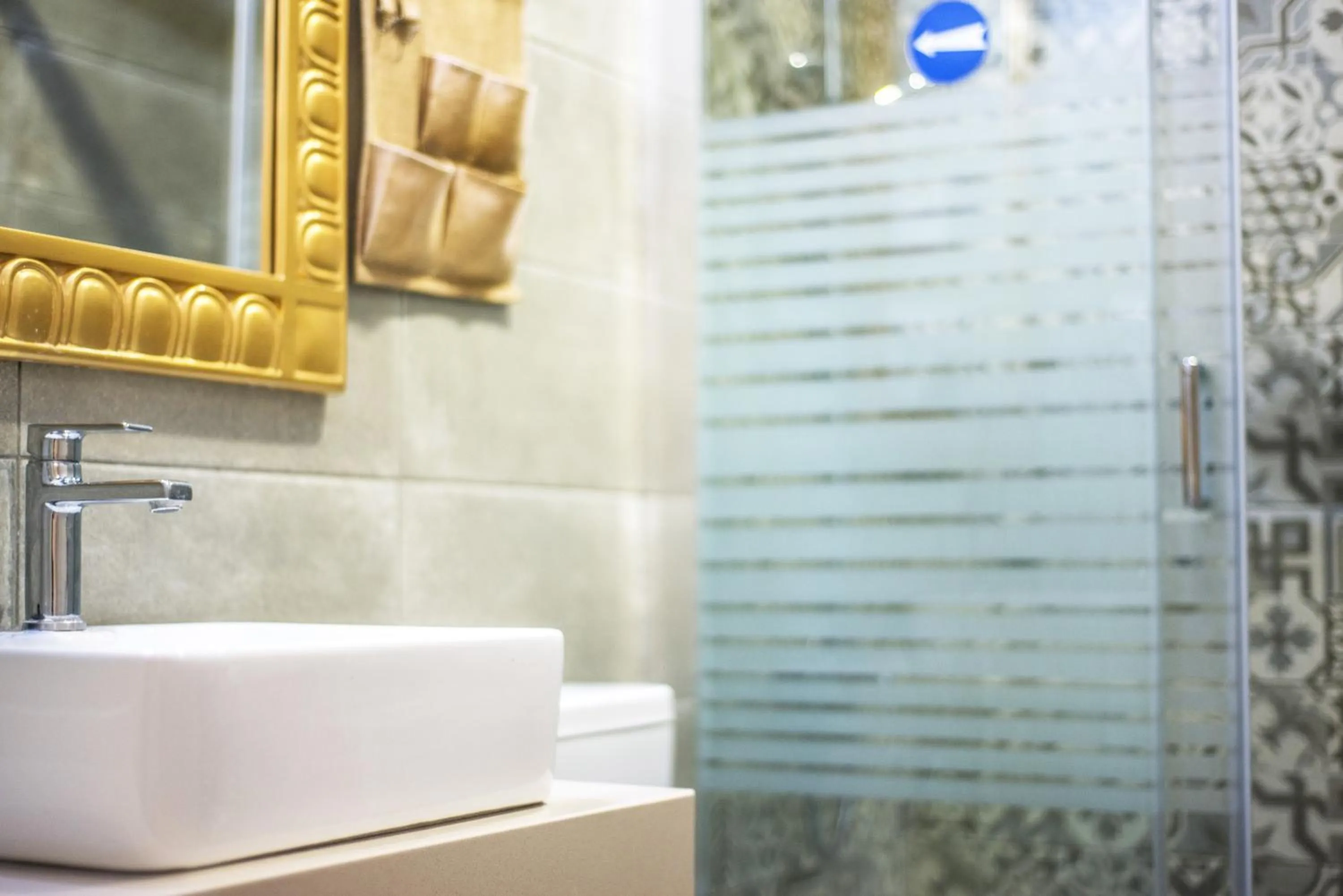 Shower in Stefania Studios by Estia