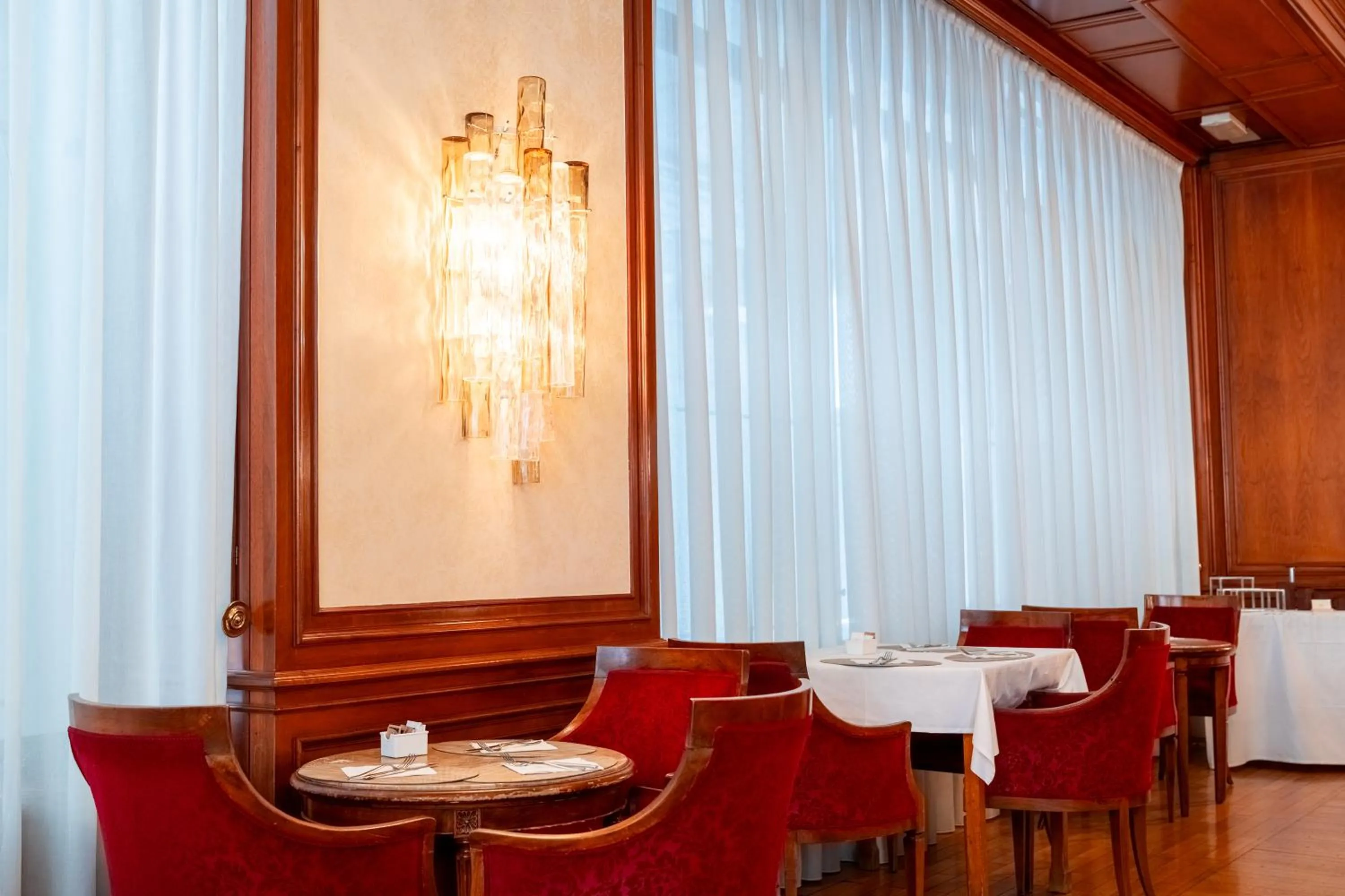 Restaurant/places to eat in Hotel Vittoria