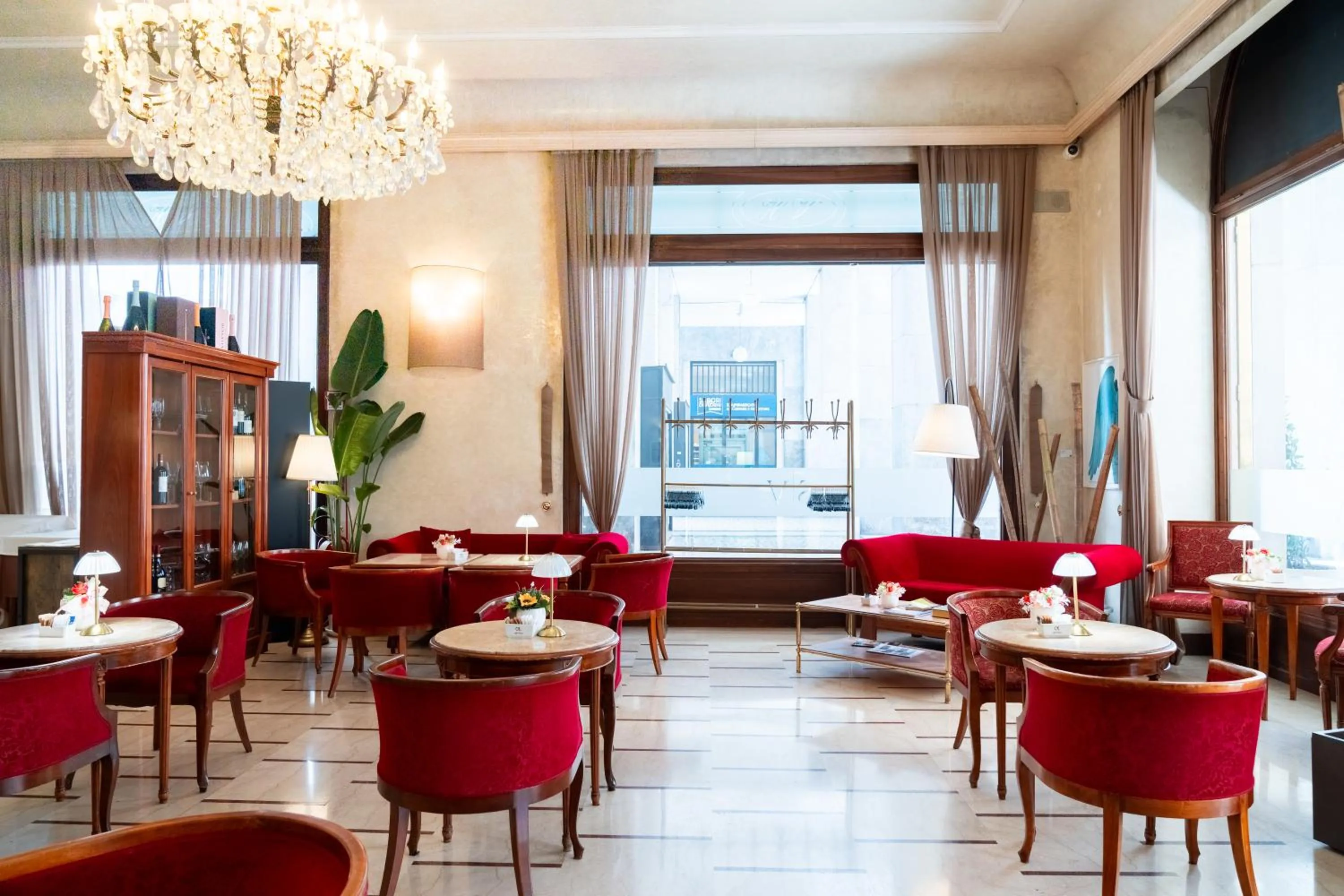 Restaurant/places to eat in Hotel Vittoria