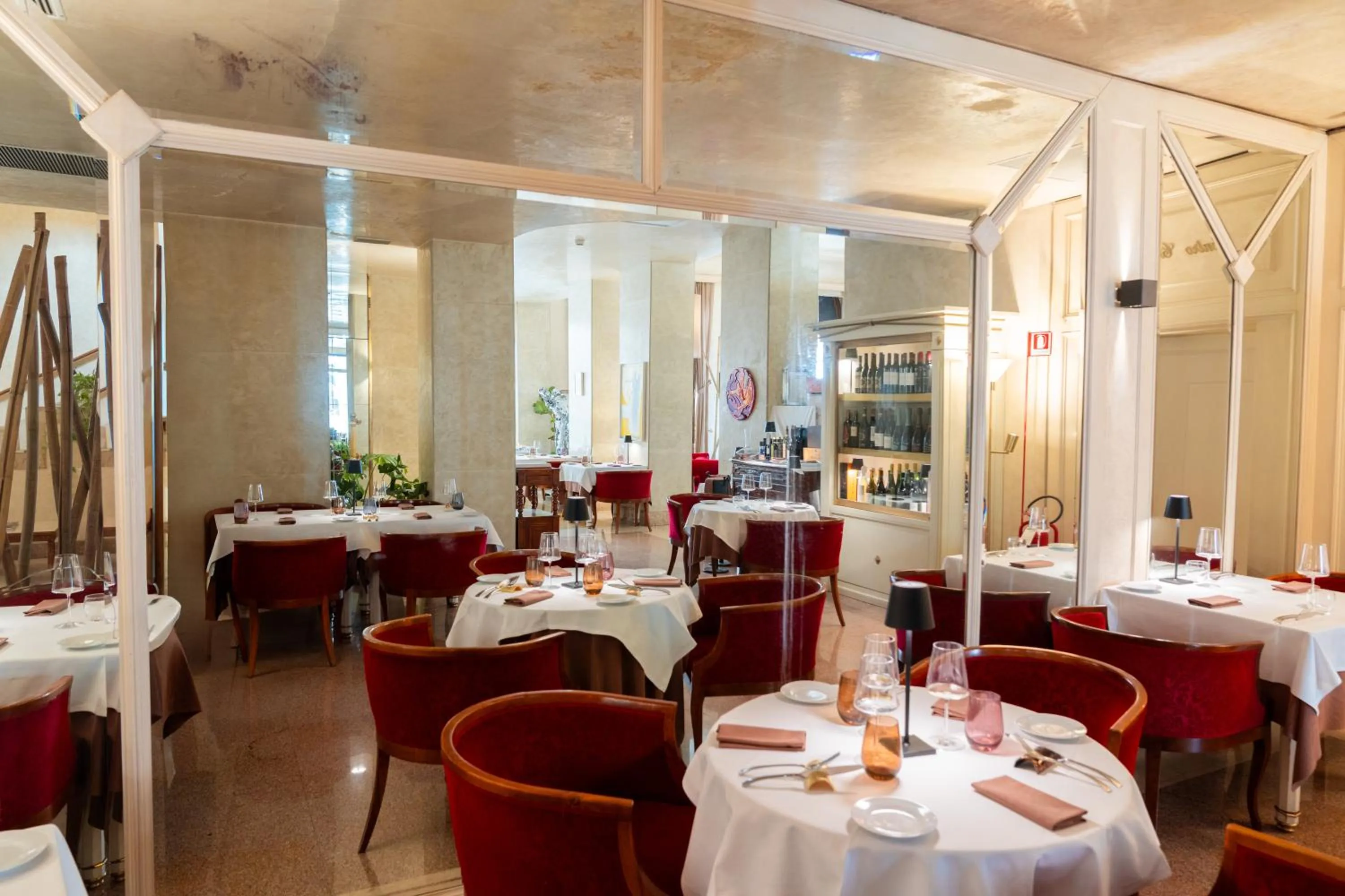 Restaurant/places to eat in Hotel Vittoria