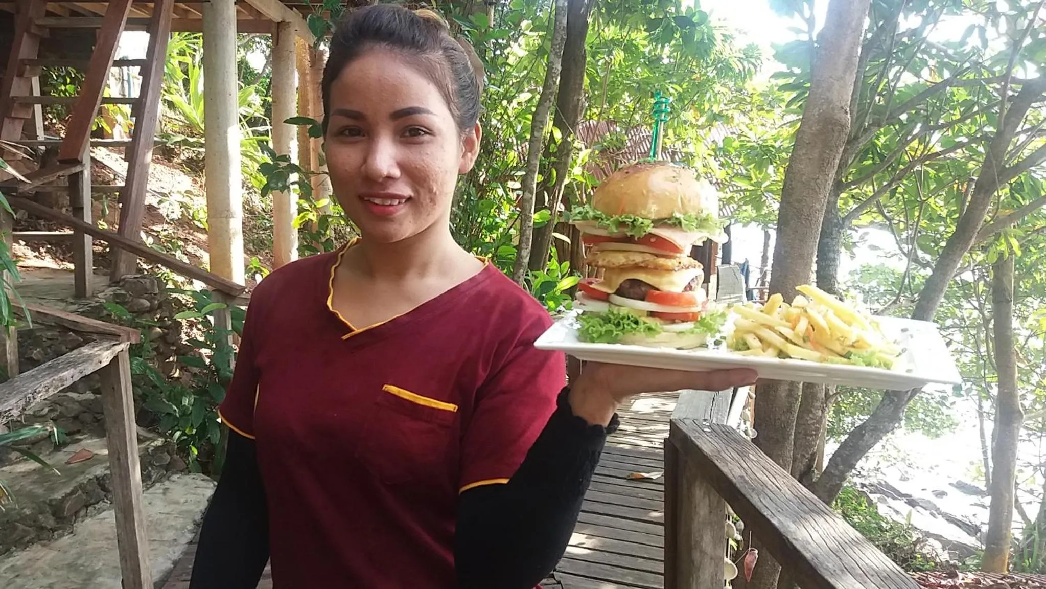 Lunch in Jungle Hill Beach Bungalow