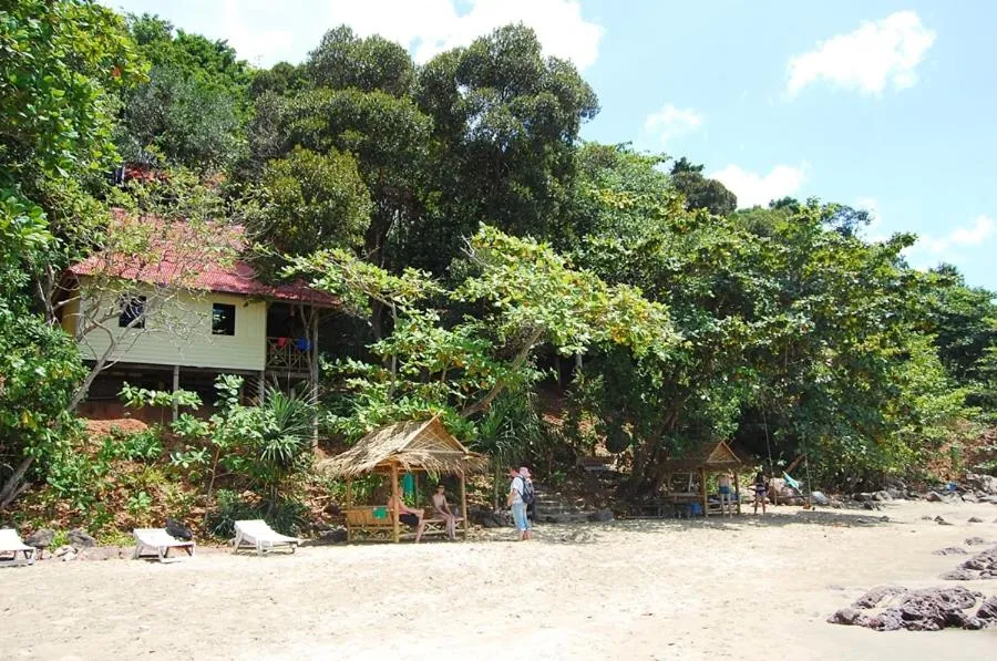 Beach in Jungle Hill Beach Bungalow
