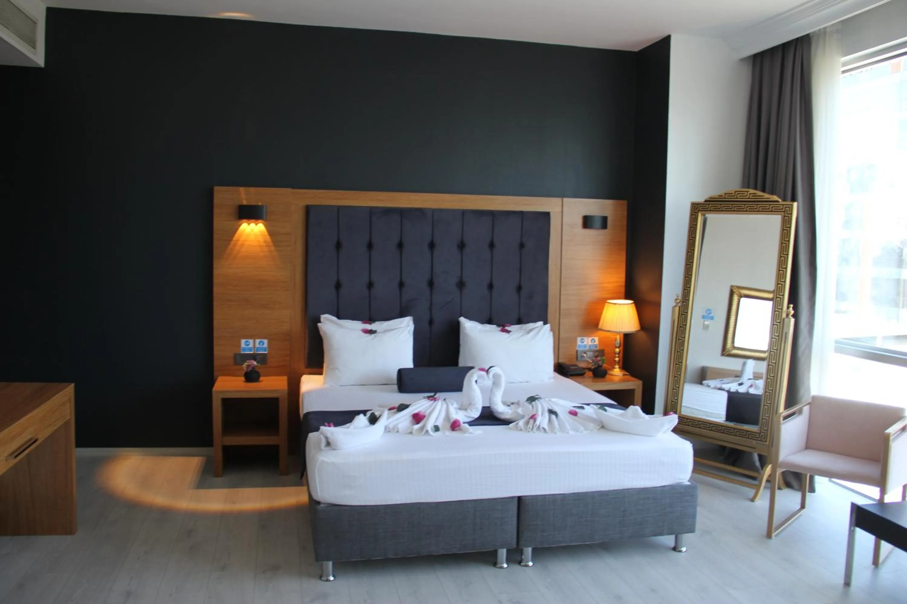 Bed in Asia Artemis Suit Hotel İstanbul