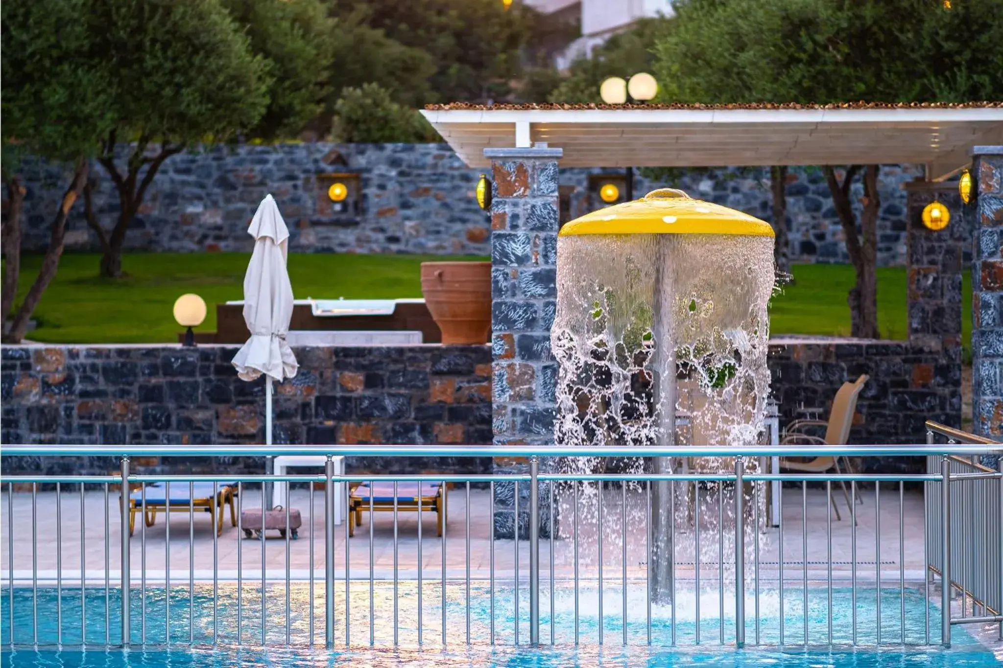 Swimming pool in Villa Vicky Swimming pool in Villa Vicky