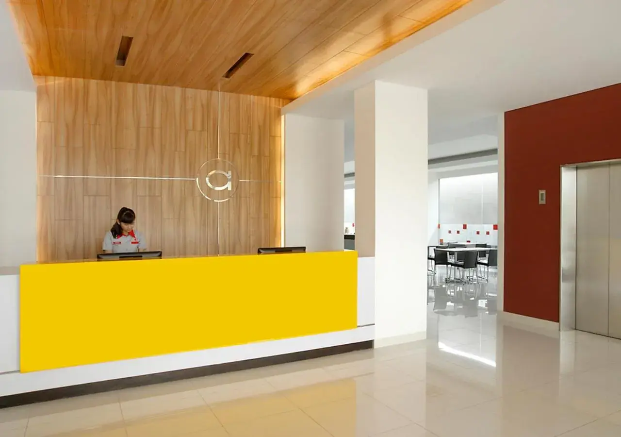 Lobby or reception in Amaris Hotel Juanda Lobby or reception in Amaris Hotel Juanda