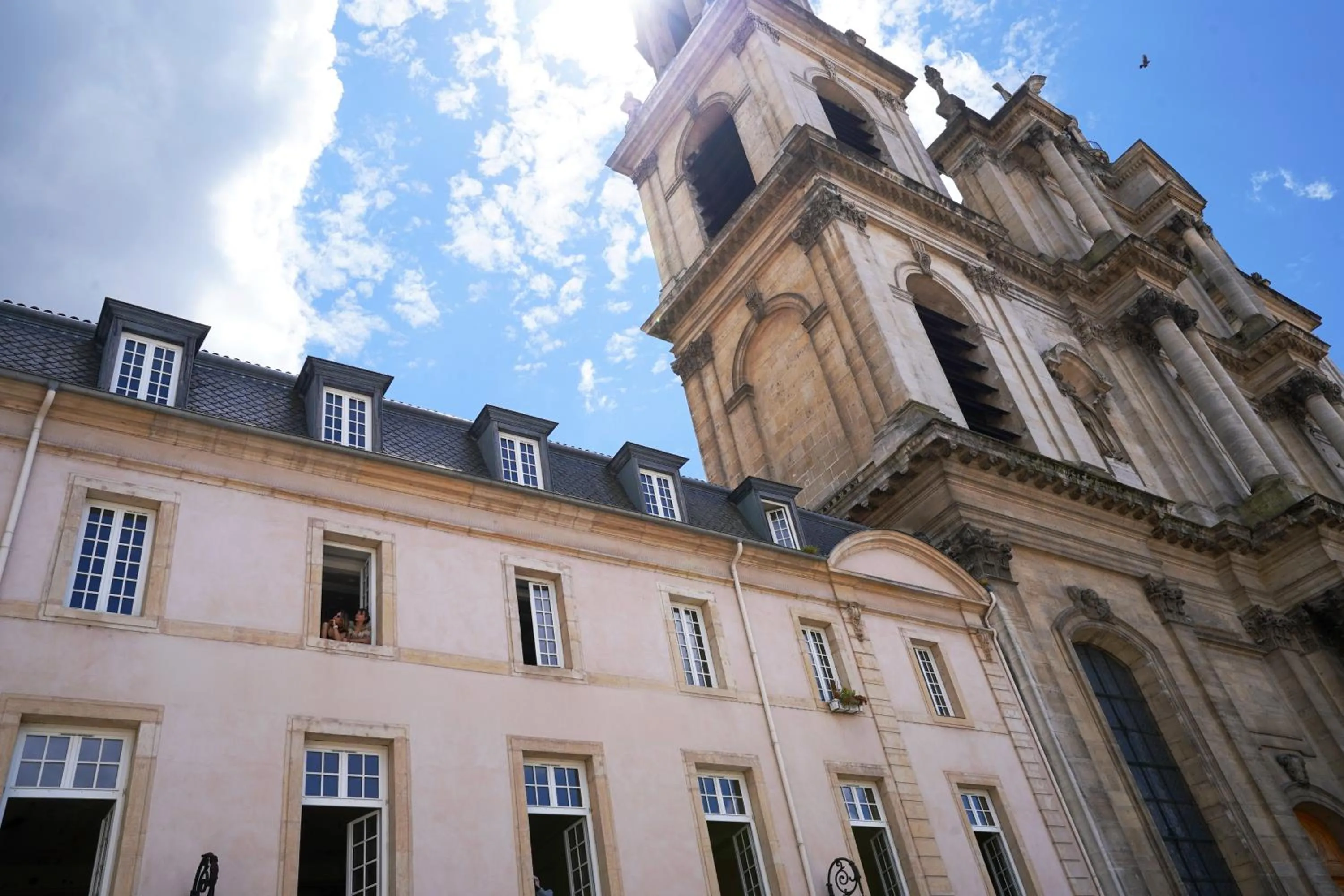 Property Building in Hotel Des Prélats