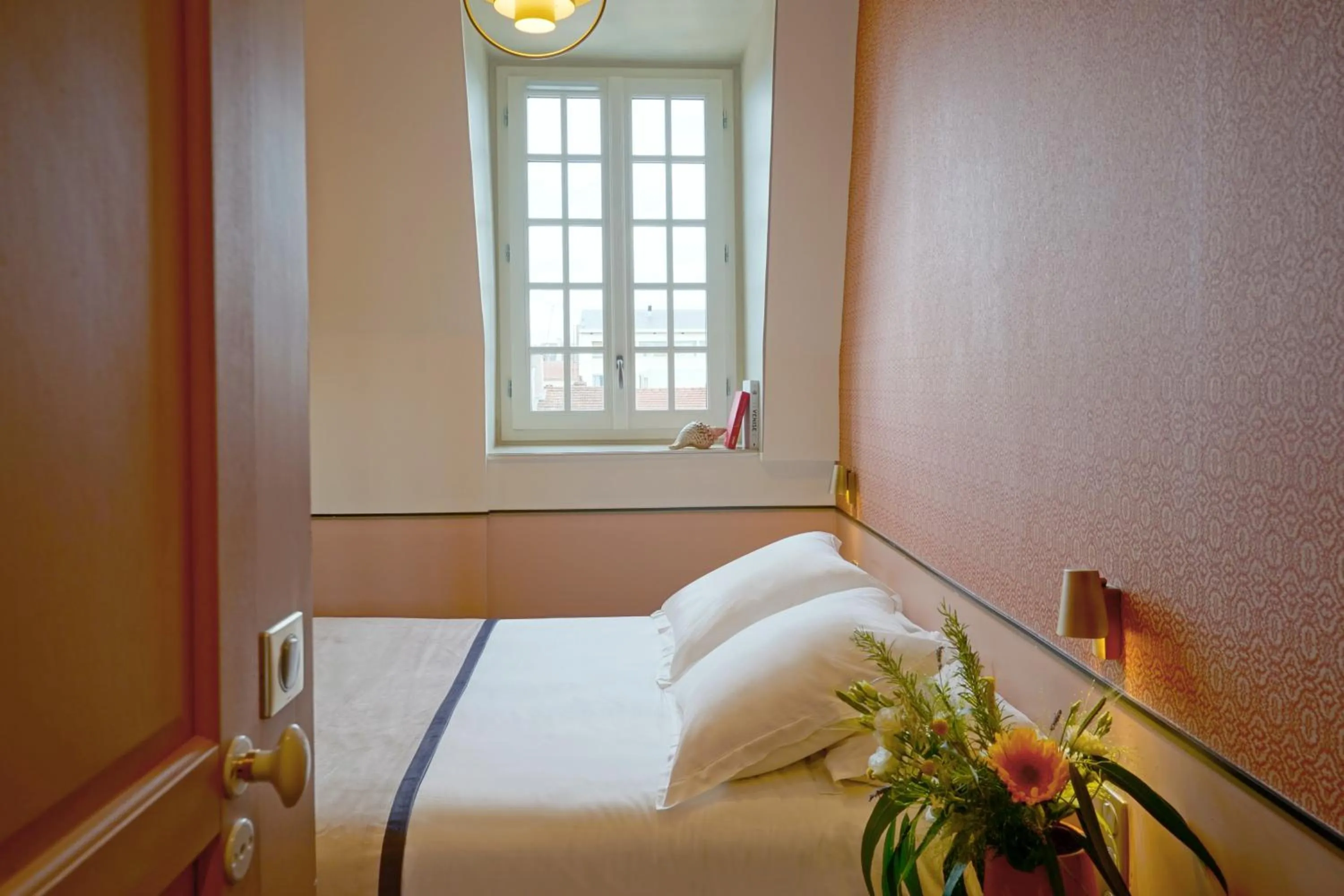 Bed in Hotel Des Prélats