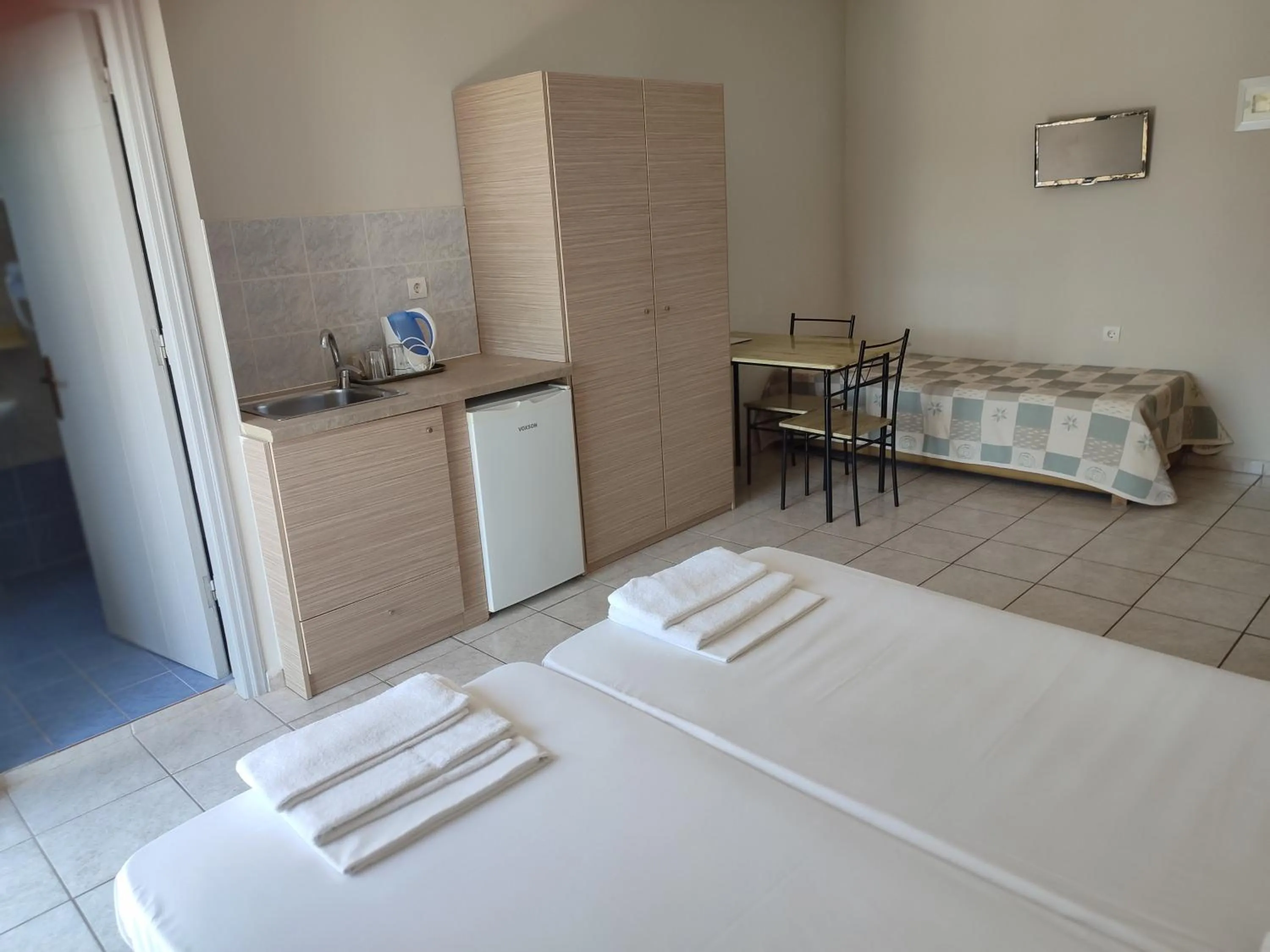 Bed in Banana Moon