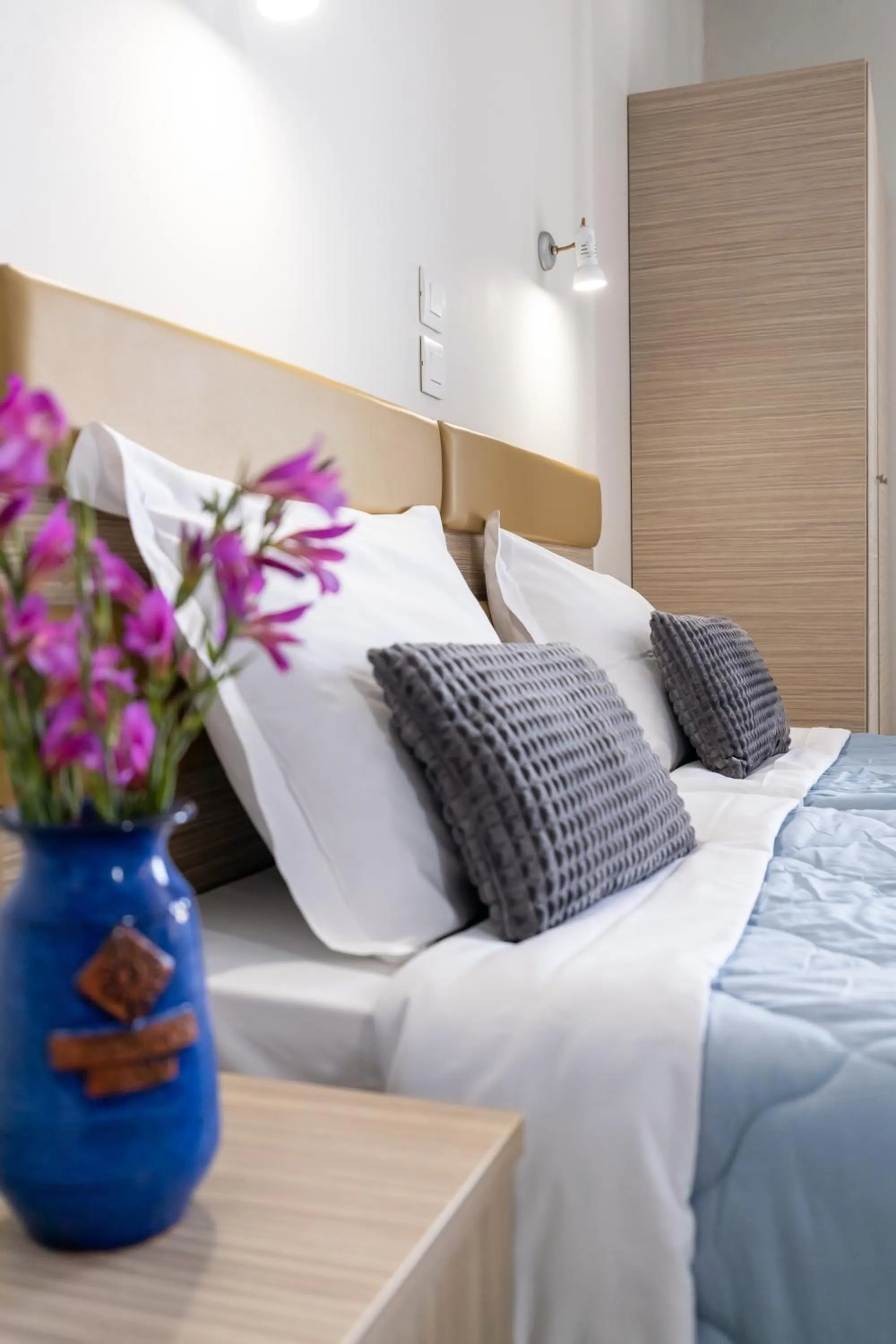 Decorative detail, Bed in Banana Moon