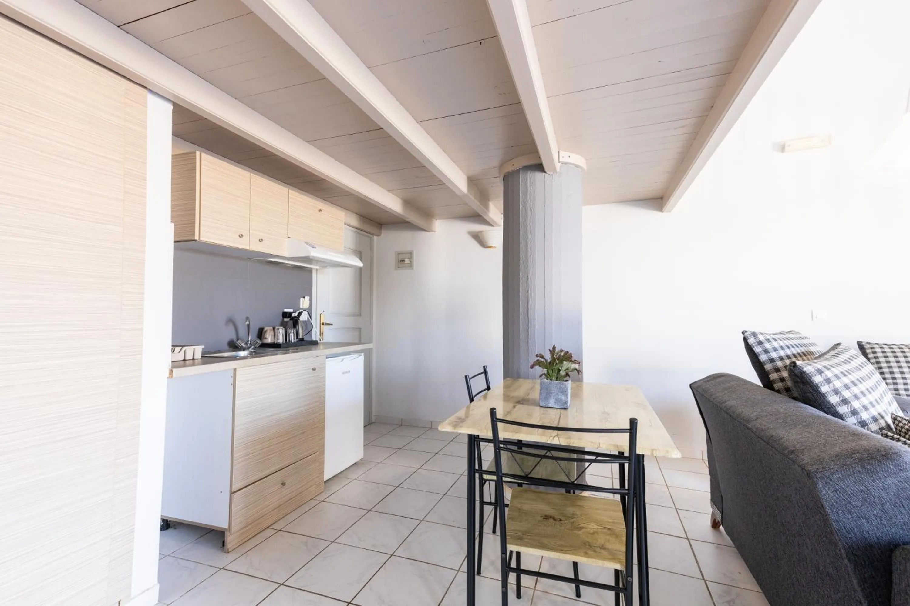 Kitchen or kitchenette in Banana Moon