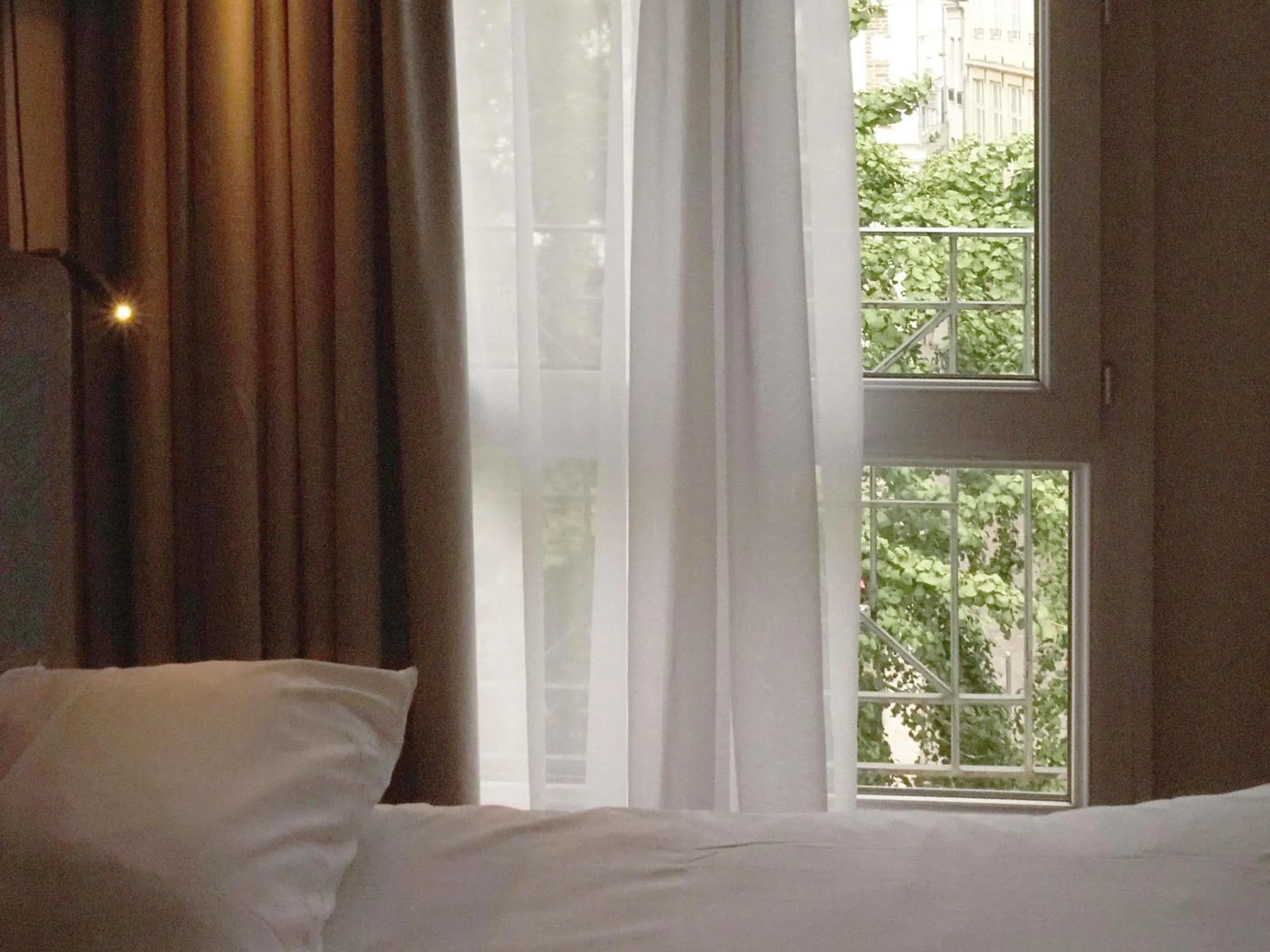 Bedroom, Bed in ibis Lille Centre Grand Place Bedroom, Bed in ibis Lille Centre Grand Place