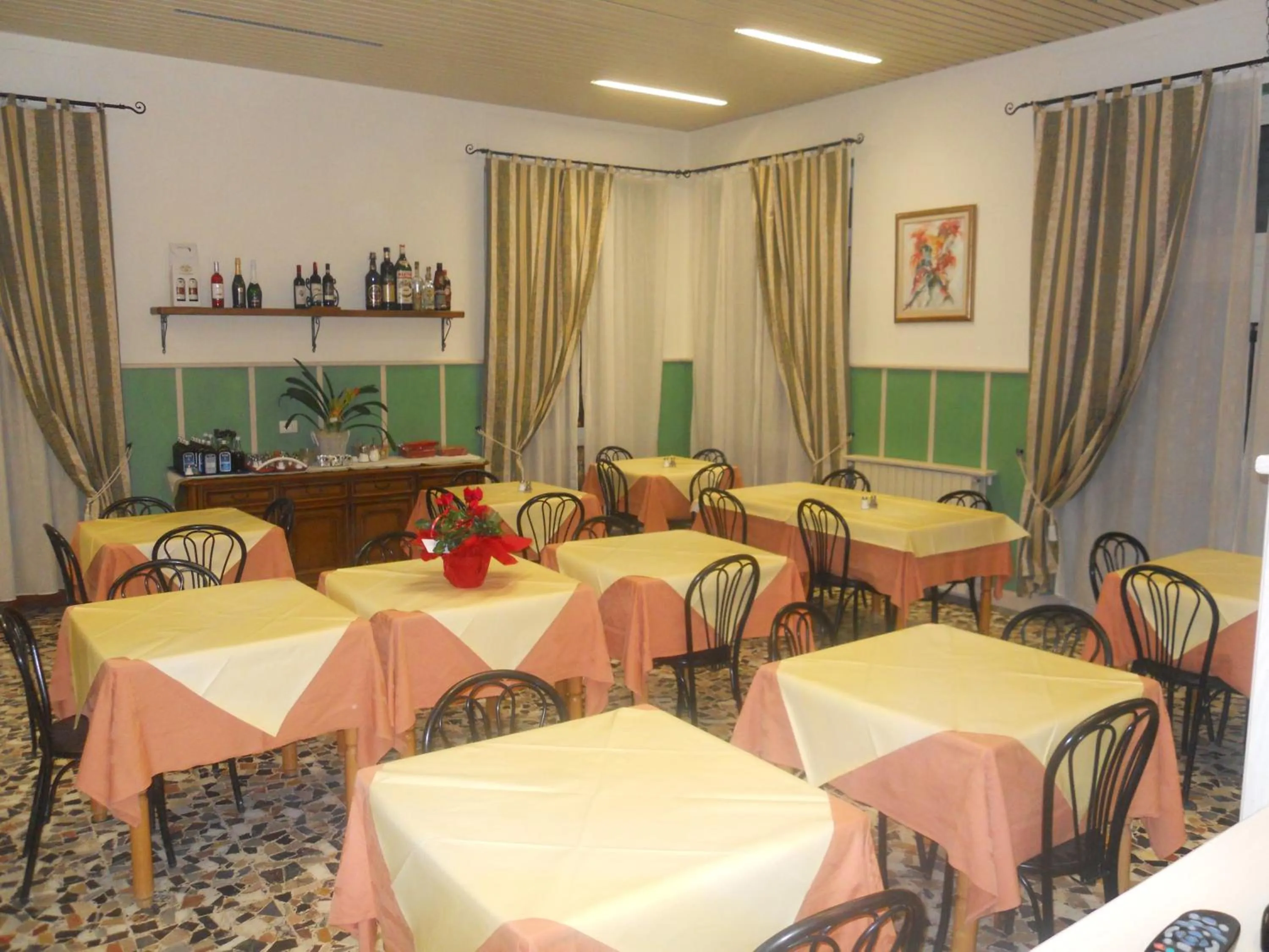 Restaurant/places to eat in Albergo Belvedere