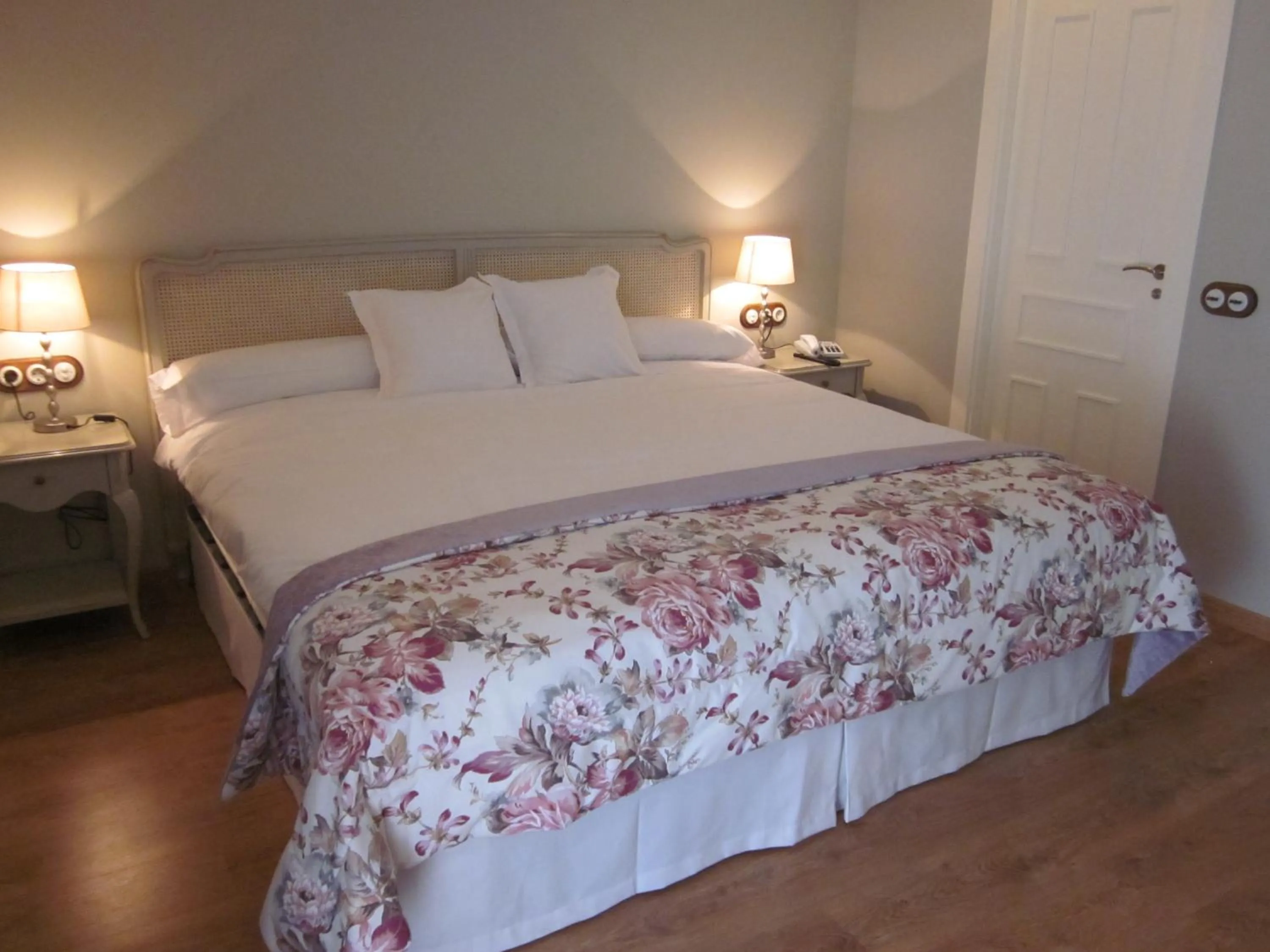 Bed in Hotel Villa Monter