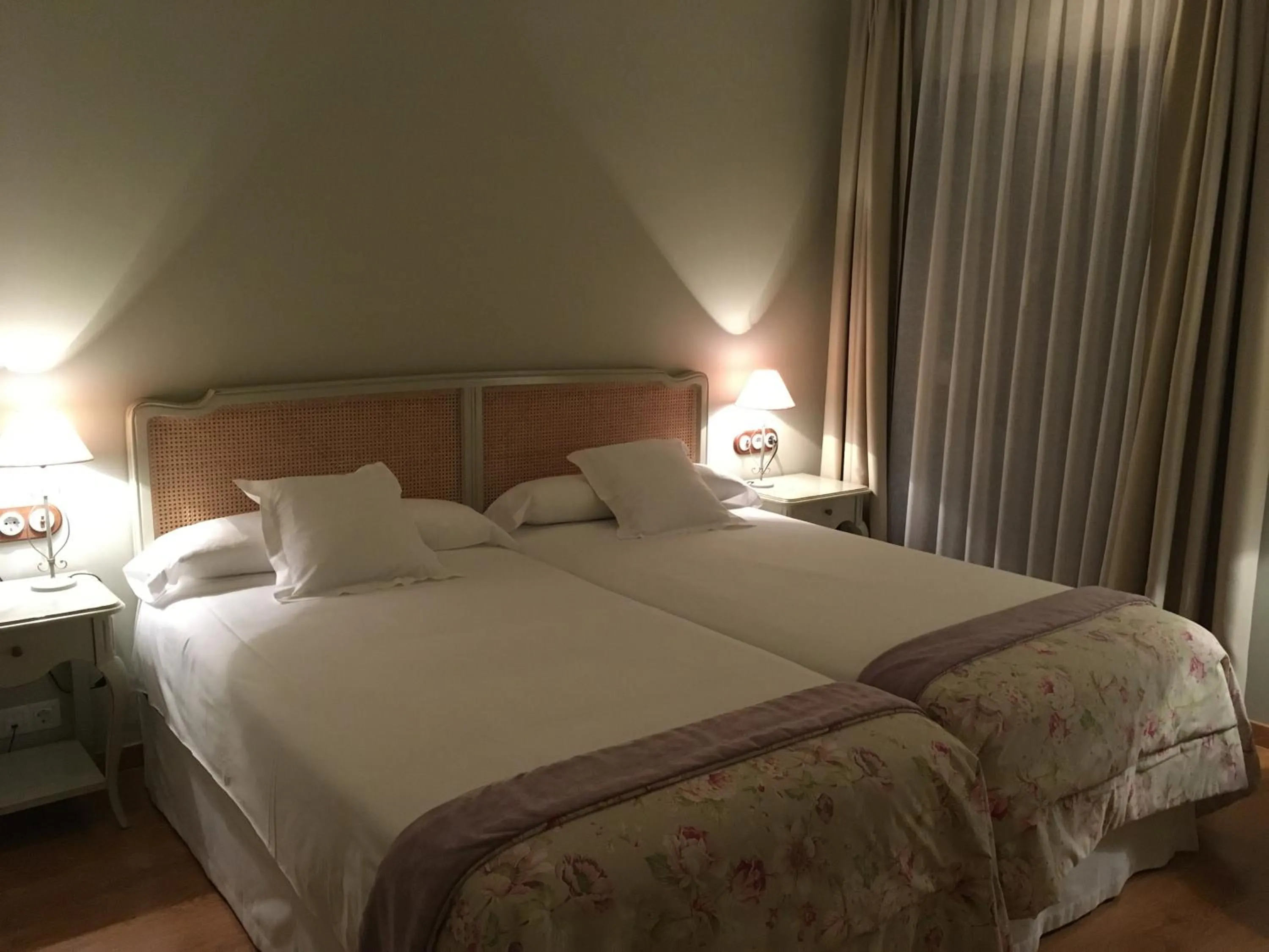 Bed in Hotel Villa Monter