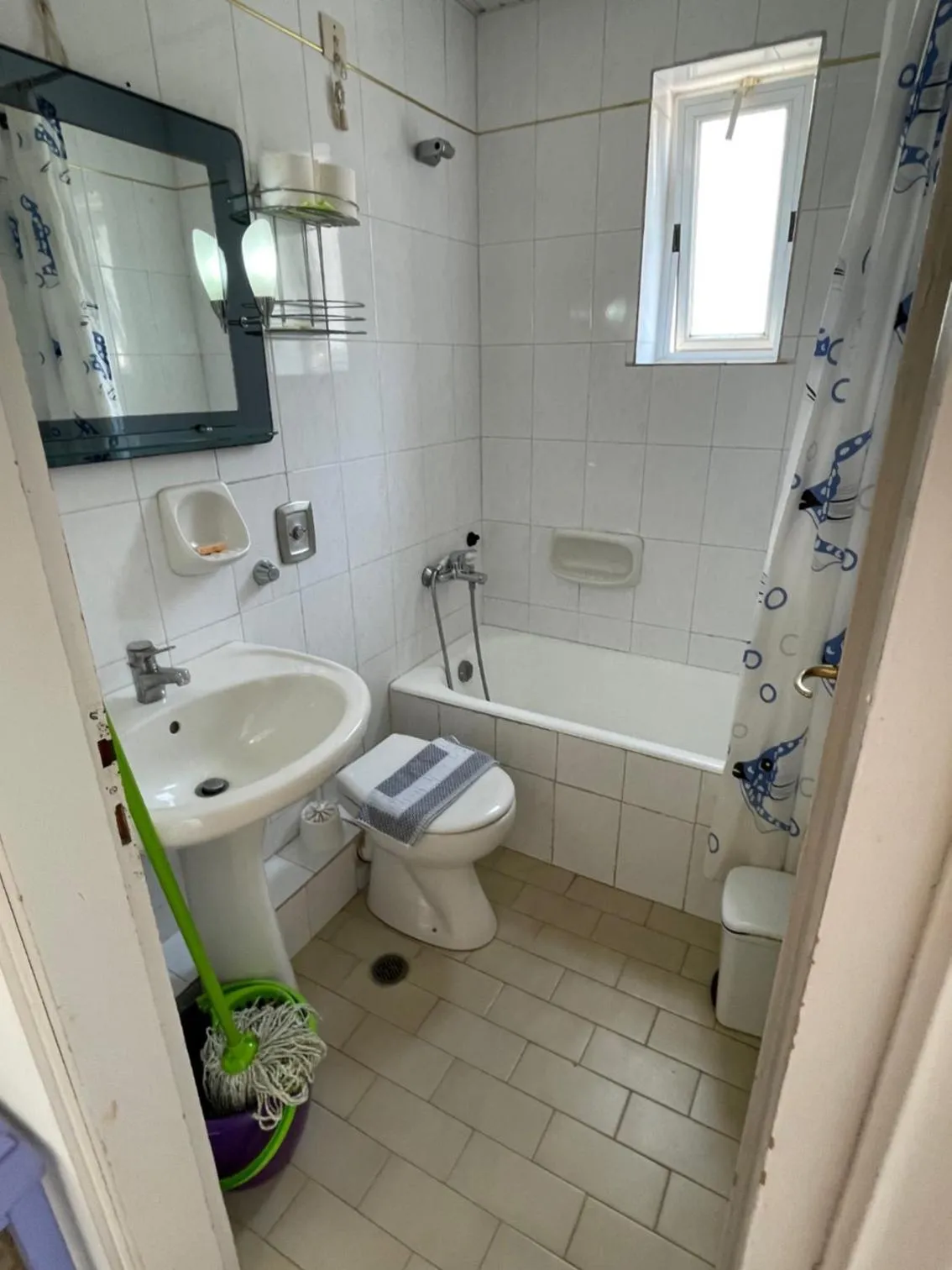 Doreen Suites