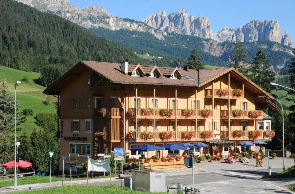 Facade/entrance in Hotel Vallechiara