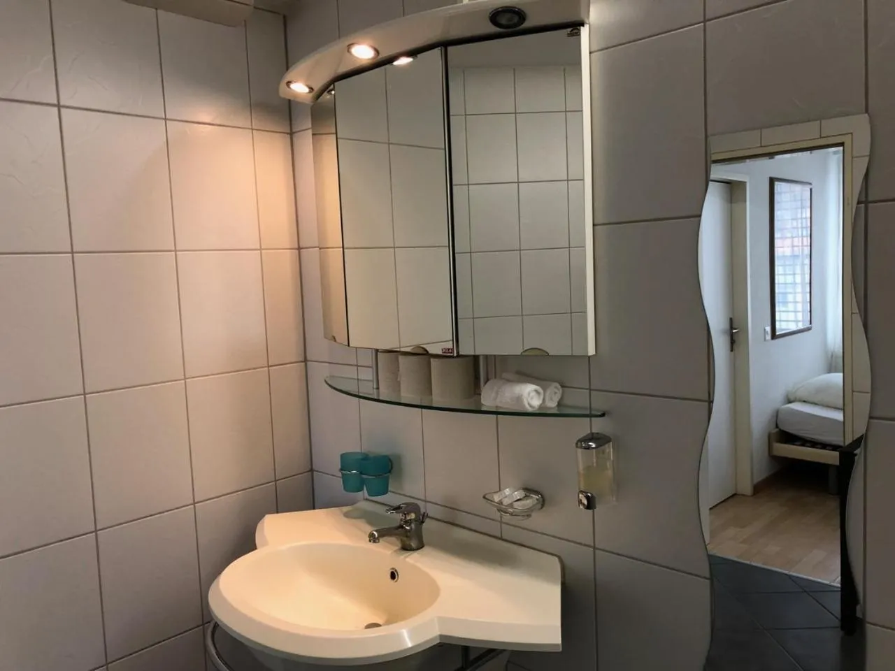 Shower in SASS APARTHOTEL