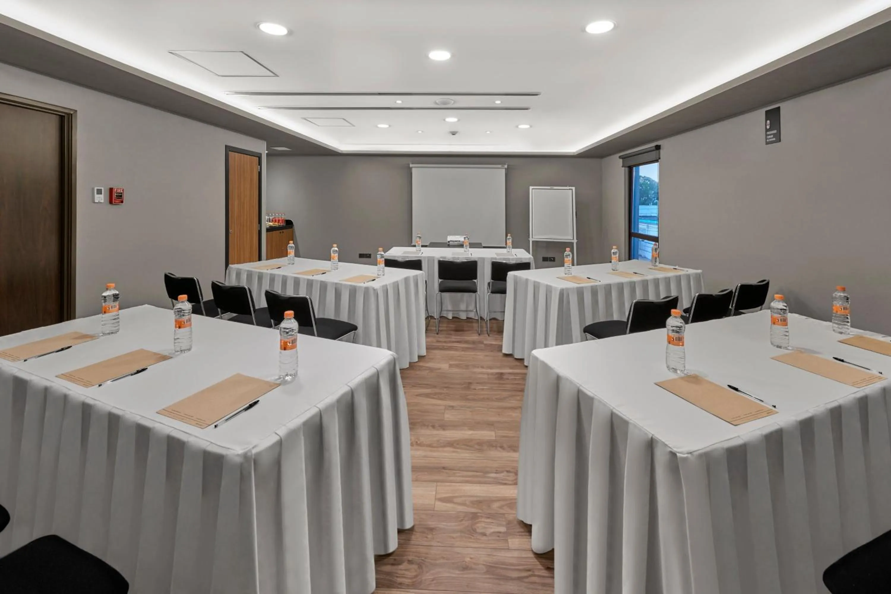 Meeting/conference room in City Express Plus by Marriott Tampico