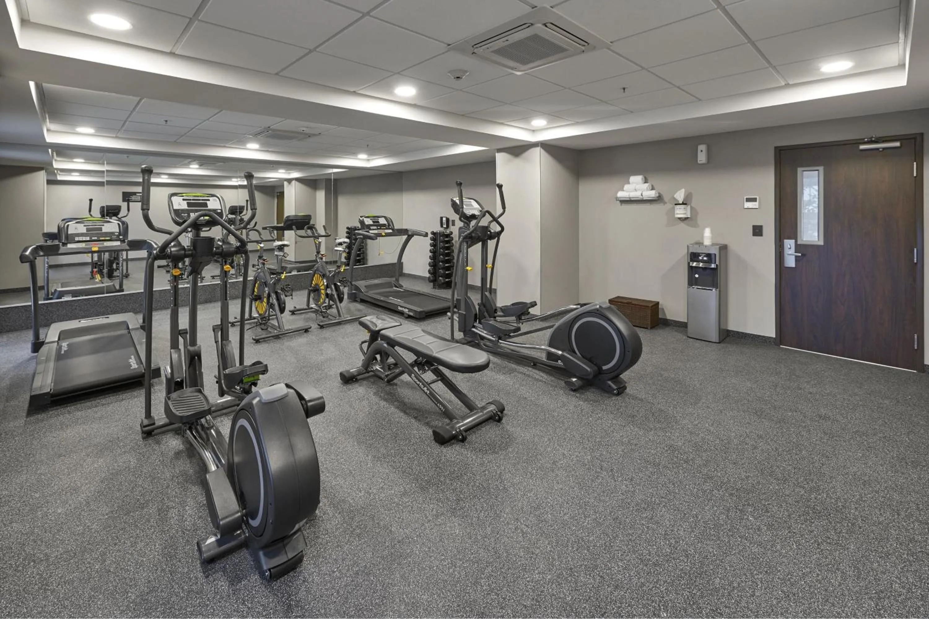 Area and facilities in City Express Plus by Marriott Tampico