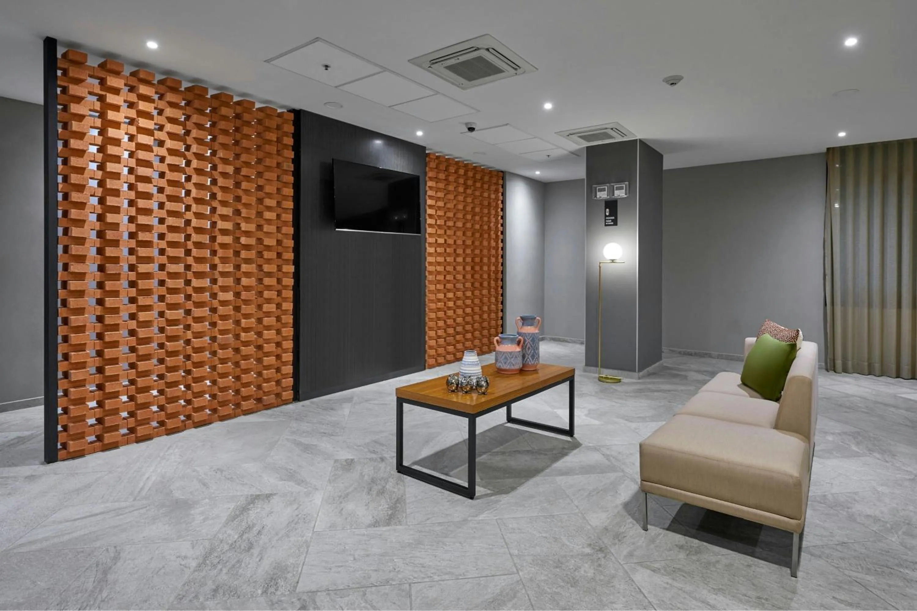 Lobby or reception in City Express Plus by Marriott Tampico