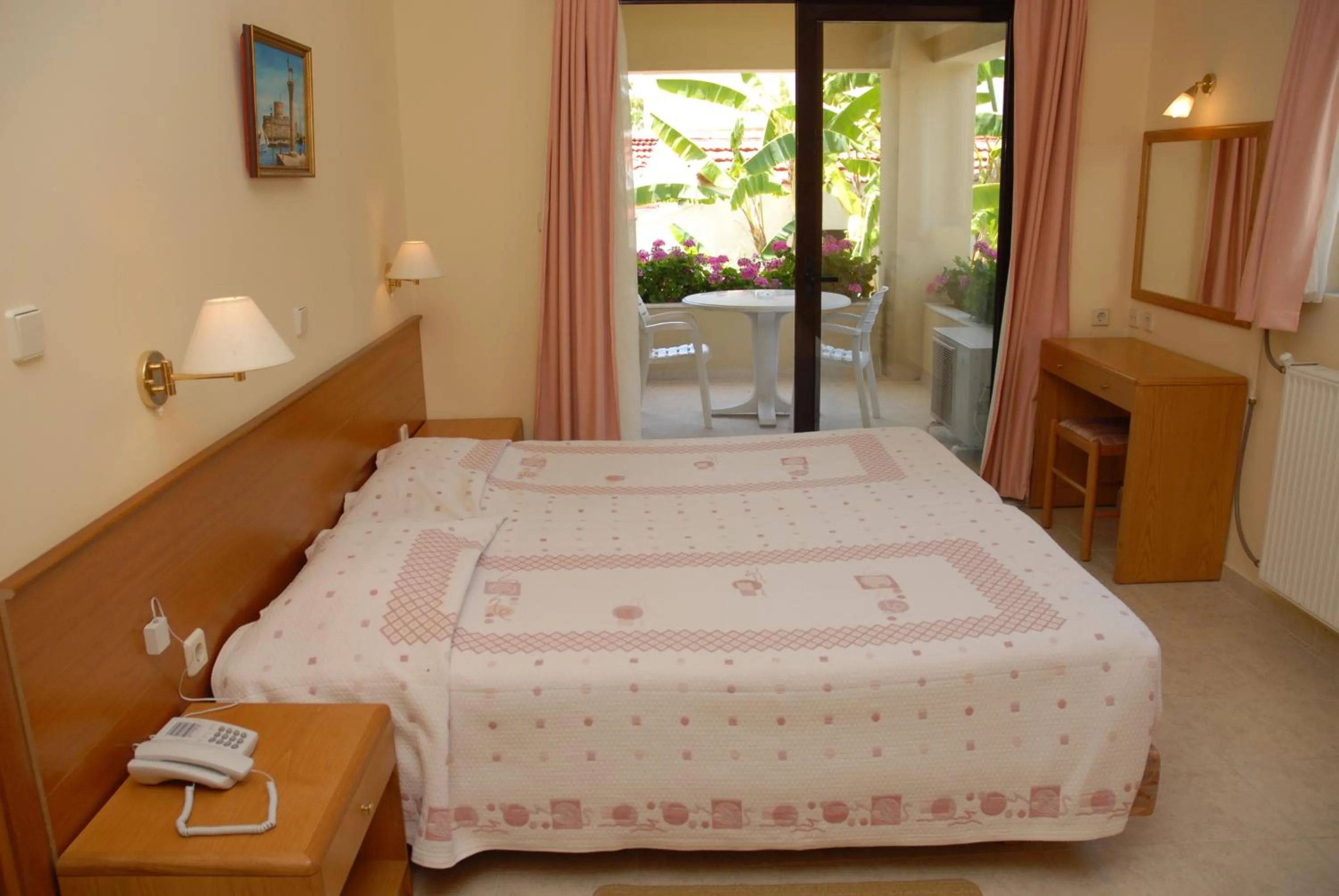 Bedroom, Bed in Niki Hotel Apartments