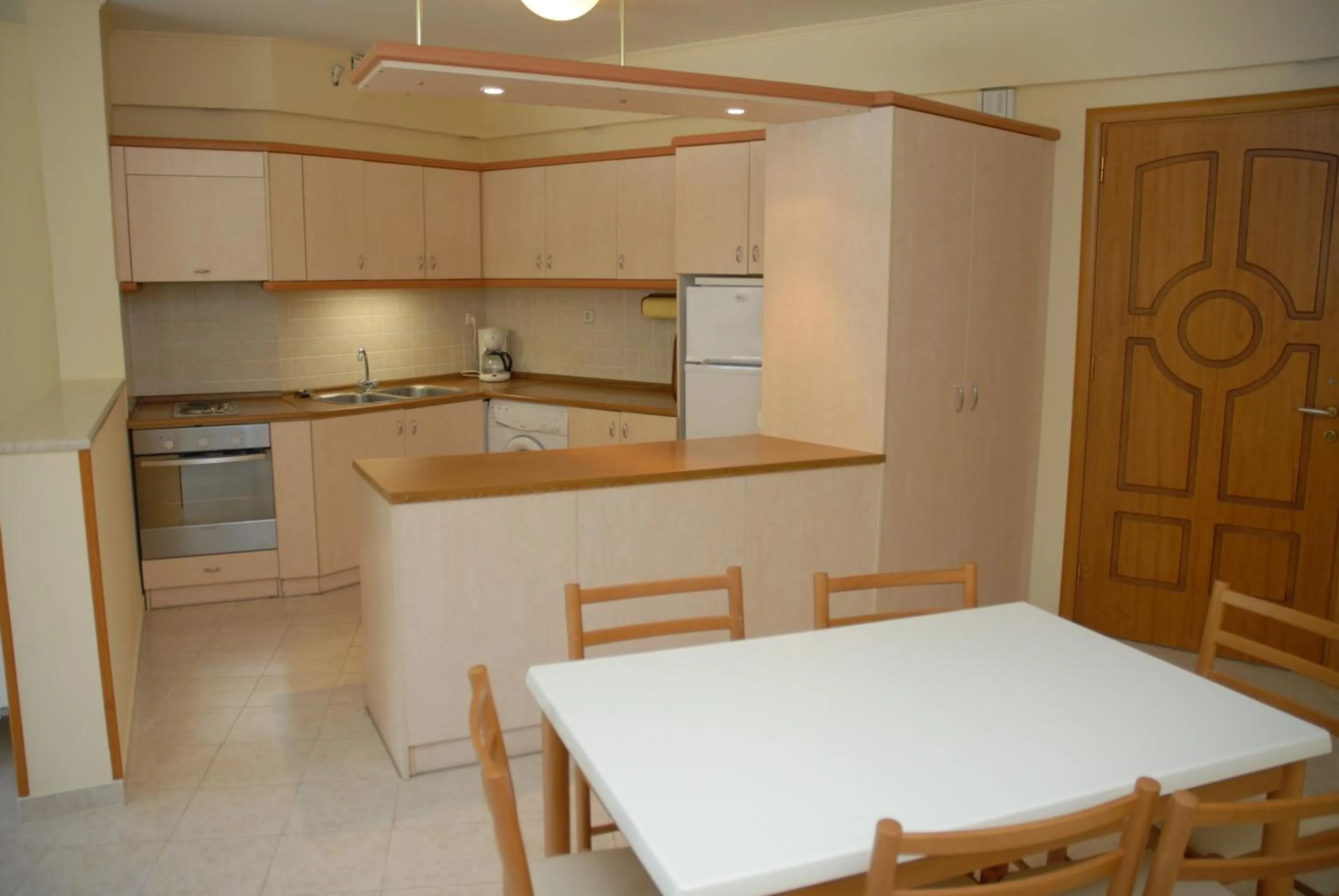 Dining area in Niki Hotel Apartments