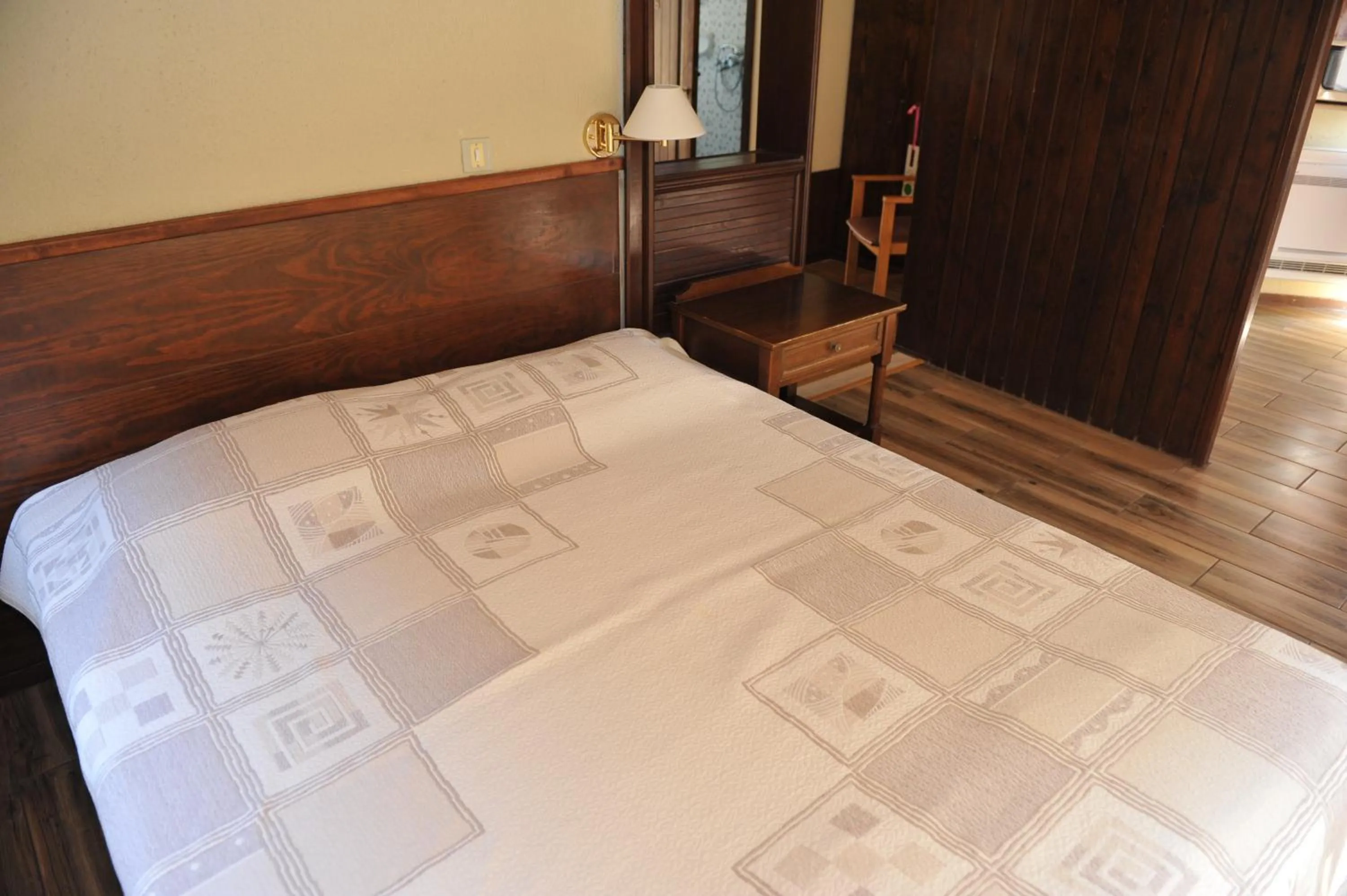 Bedroom, Bed in Niki Hotel Apartments