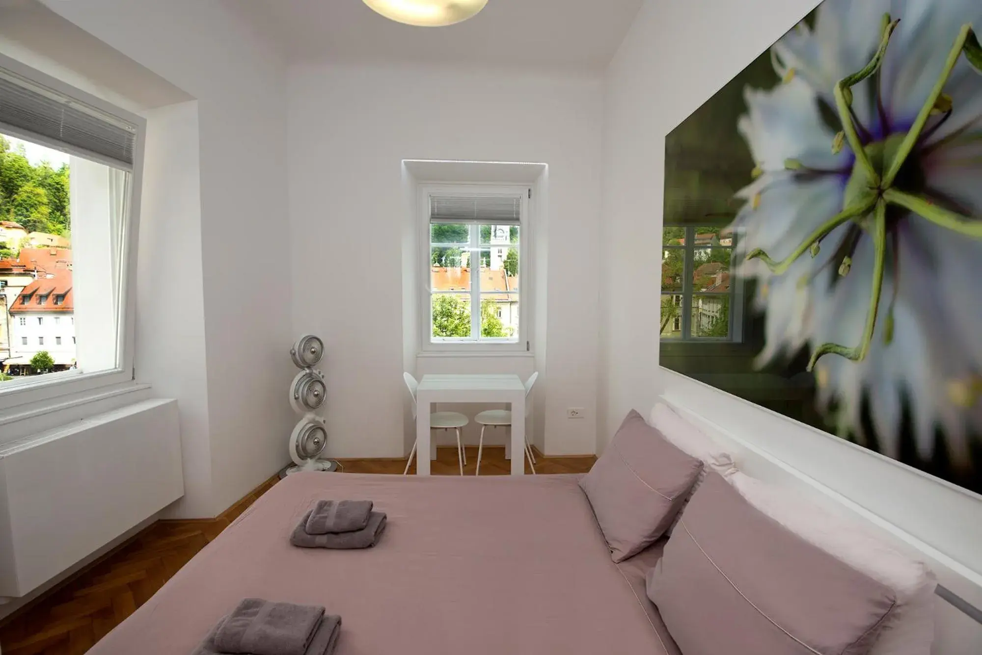 Double Room with River View in Galeria River Double Room with River View in Galeria River