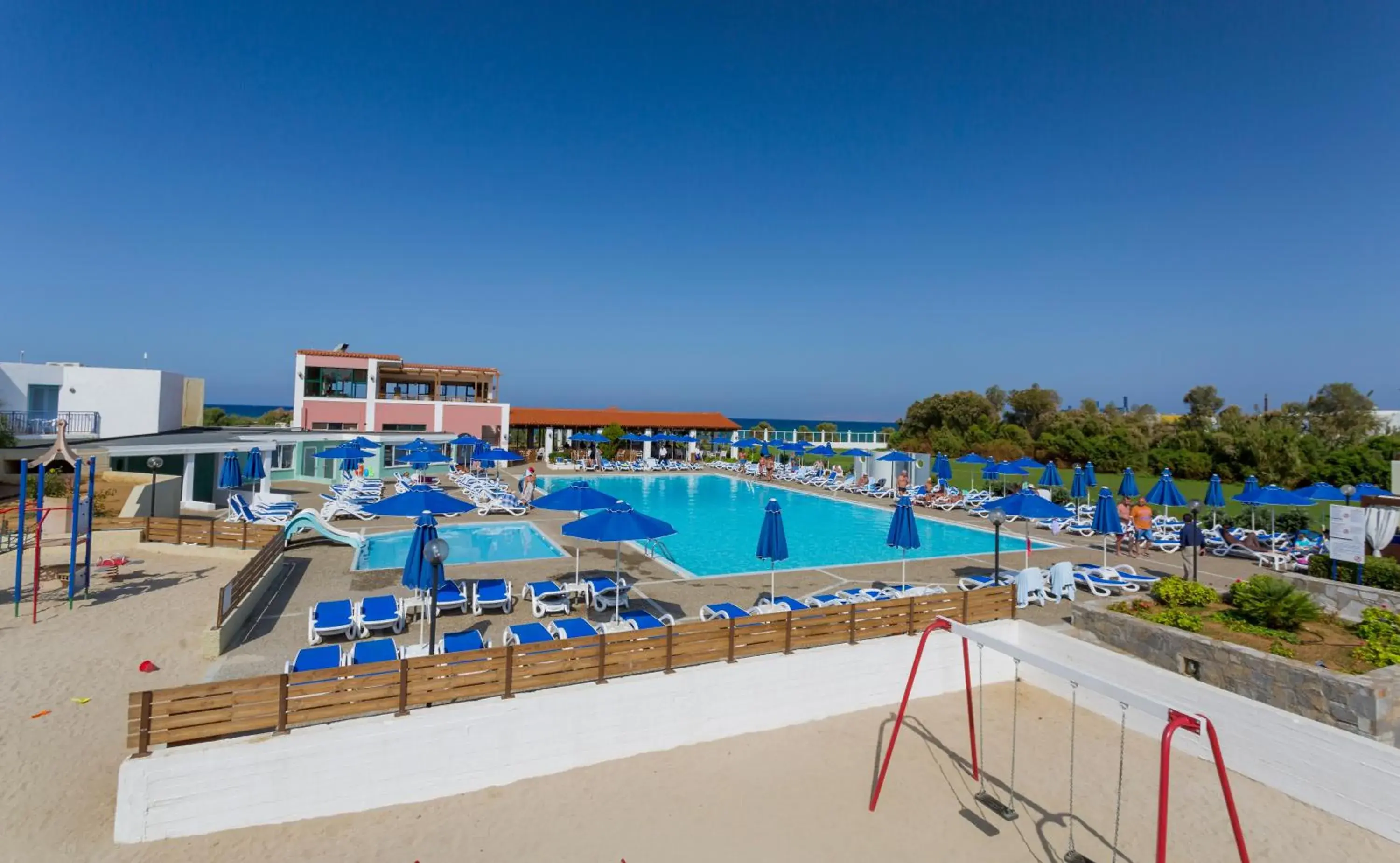 Swimming pool in Dessole Dolphin Bay - All Inclusive Swimming pool in Dessole Dolphin Bay - All Inclusive