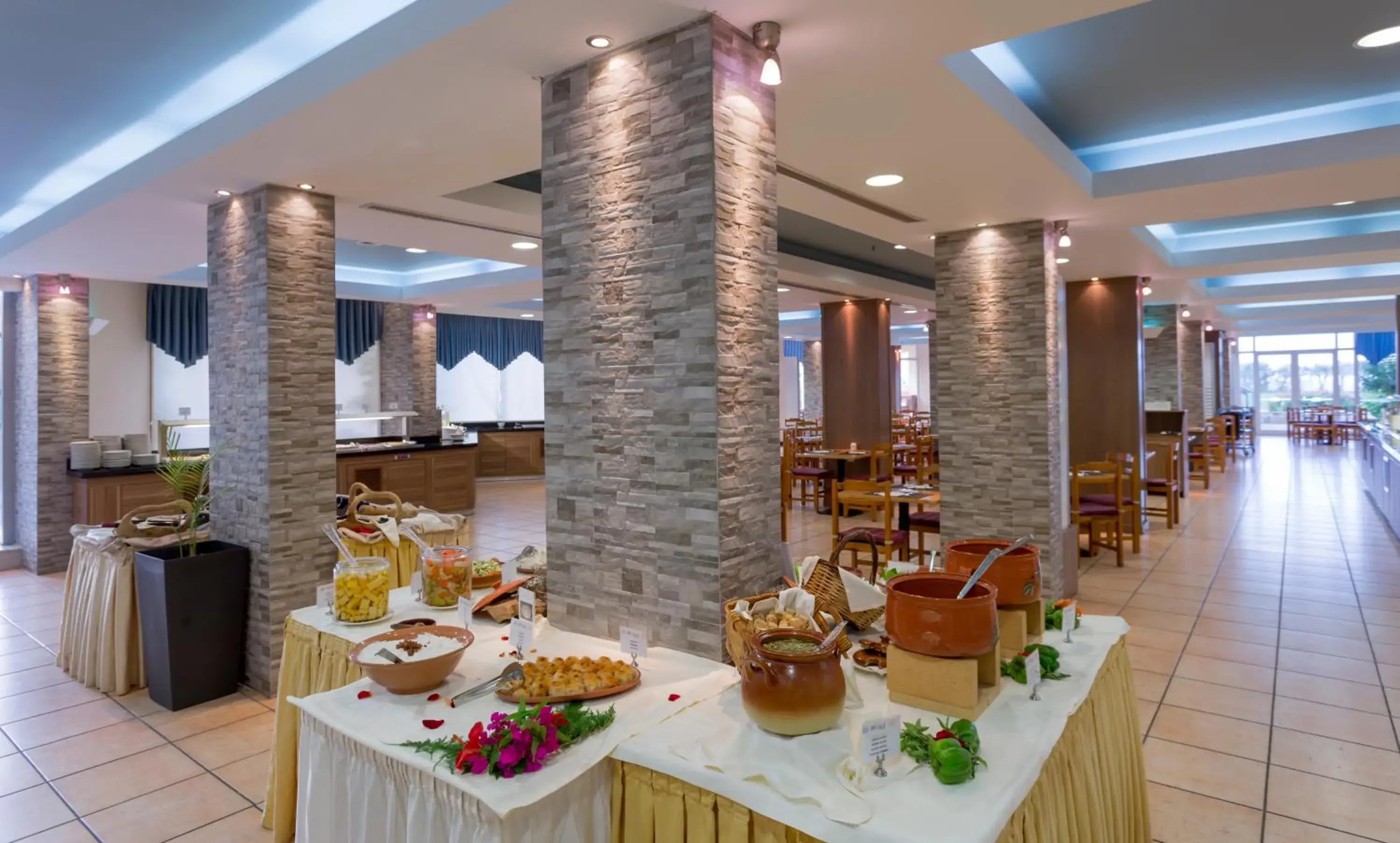 Restaurant/places to eat in Dessole Dolphin Bay - All Inclusive Restaurant/places to eat in Dessole Dolphin Bay - All Inclusive