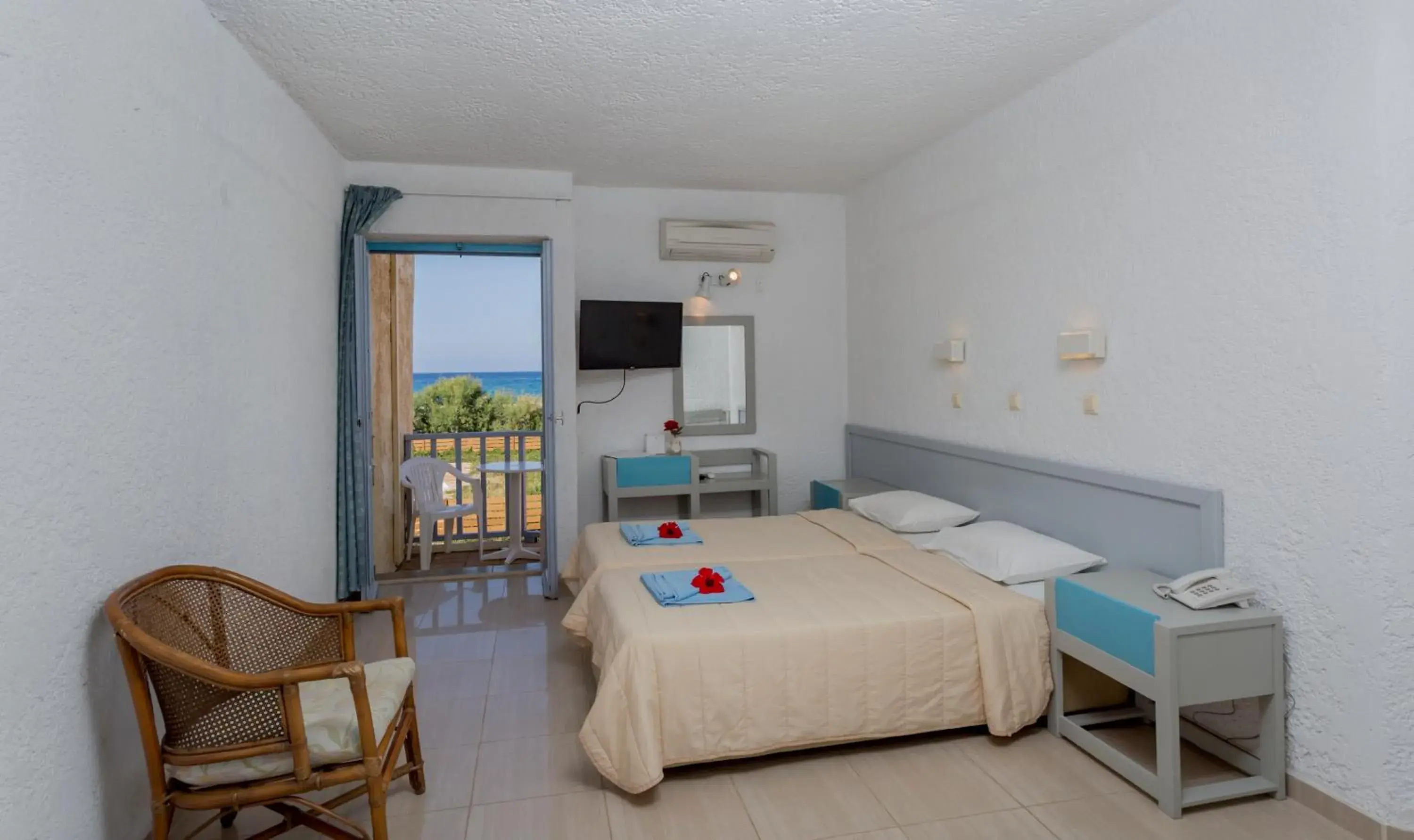 Photo of the whole room, Bed in Dessole Dolphin Bay - All Inclusive Photo of the whole room, Bed in Dessole Dolphin Bay - All Inclusive