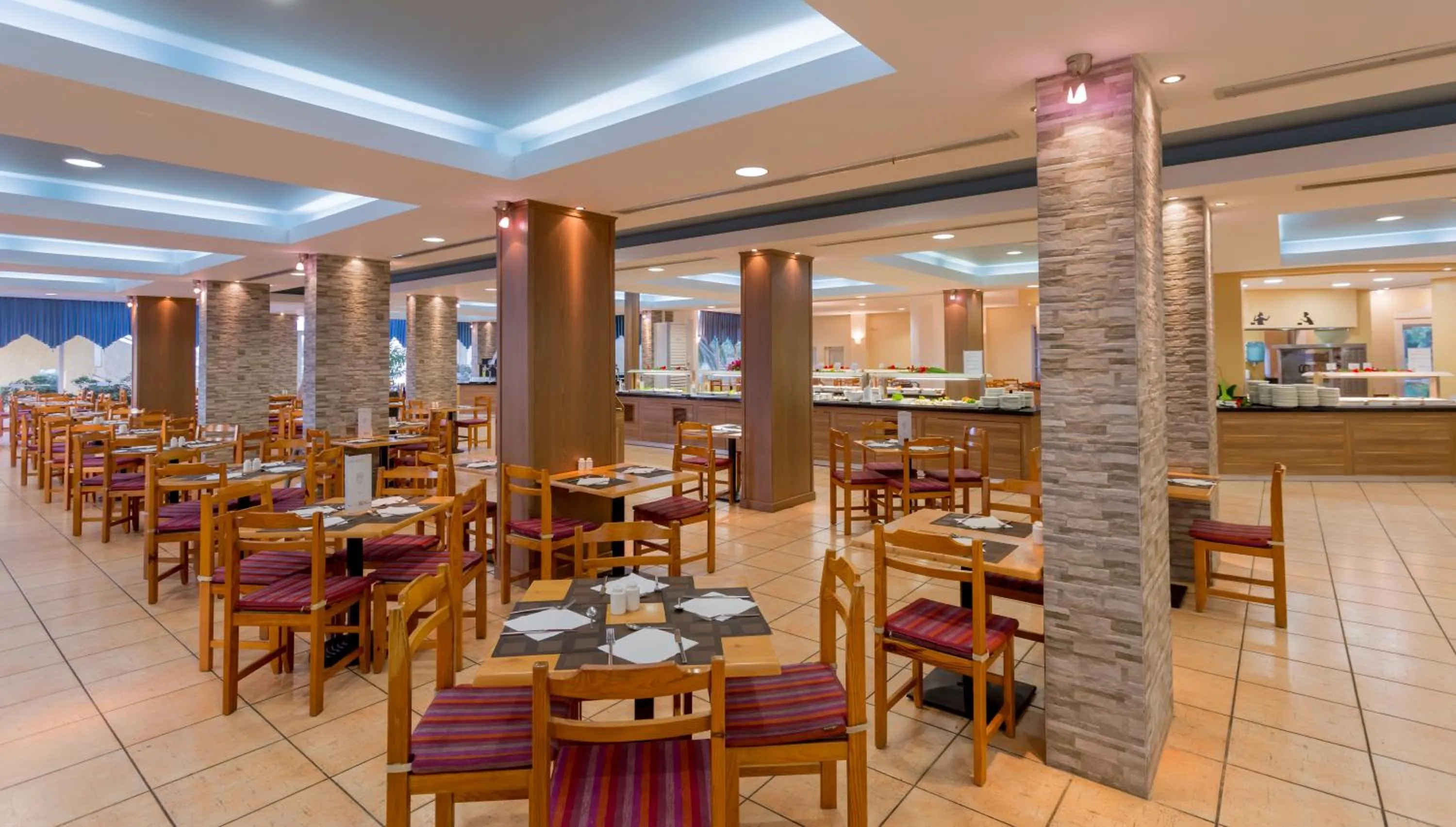 Restaurant/places to eat in Dessole Dolphin Bay - All Inclusive