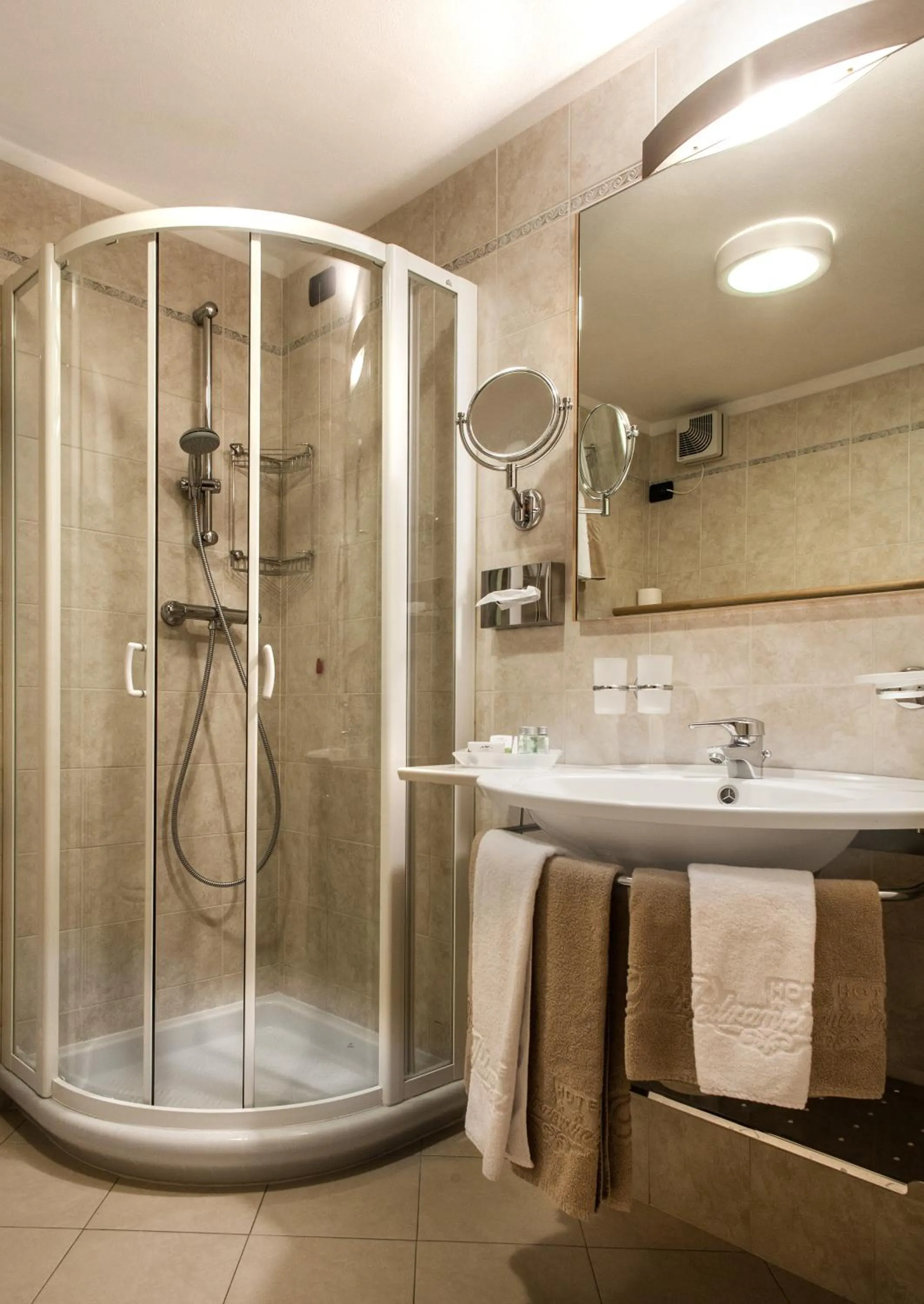 Shower in Hotel Pedranzini