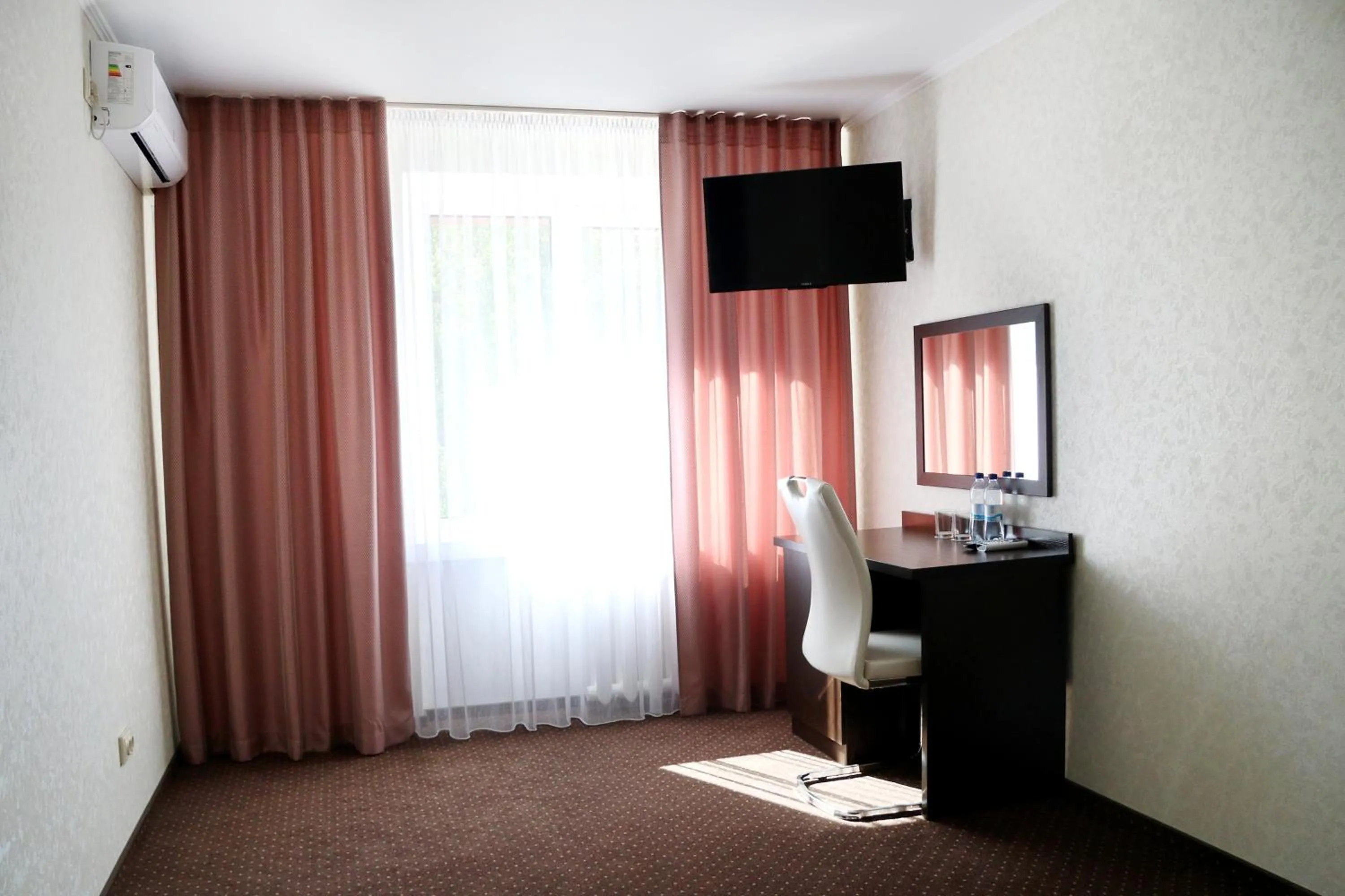 Seating area in Hotel Tourist